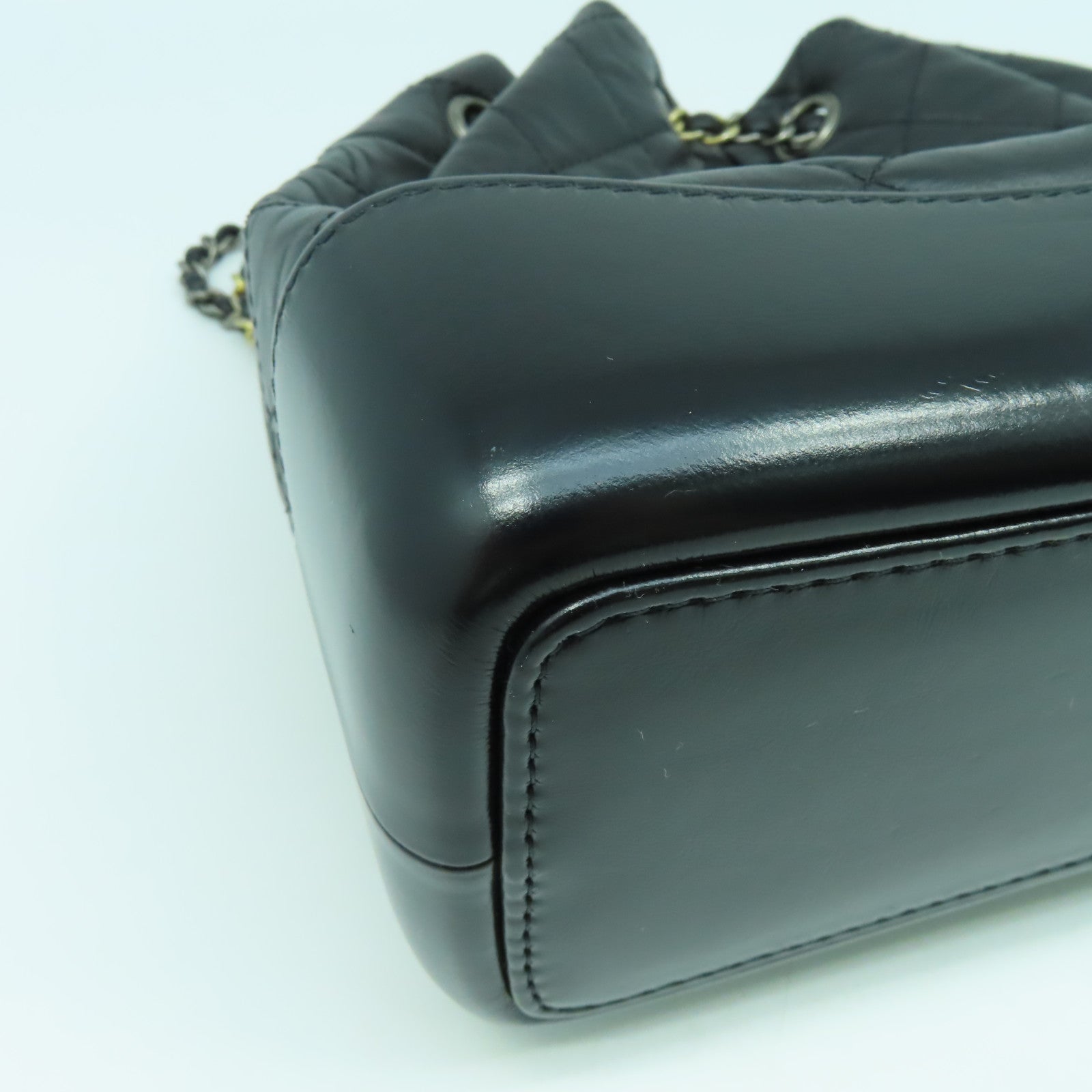 CHANEL 菱格牛皮皮革Grabrielle Backpack銀扣鏈帶背包黑色