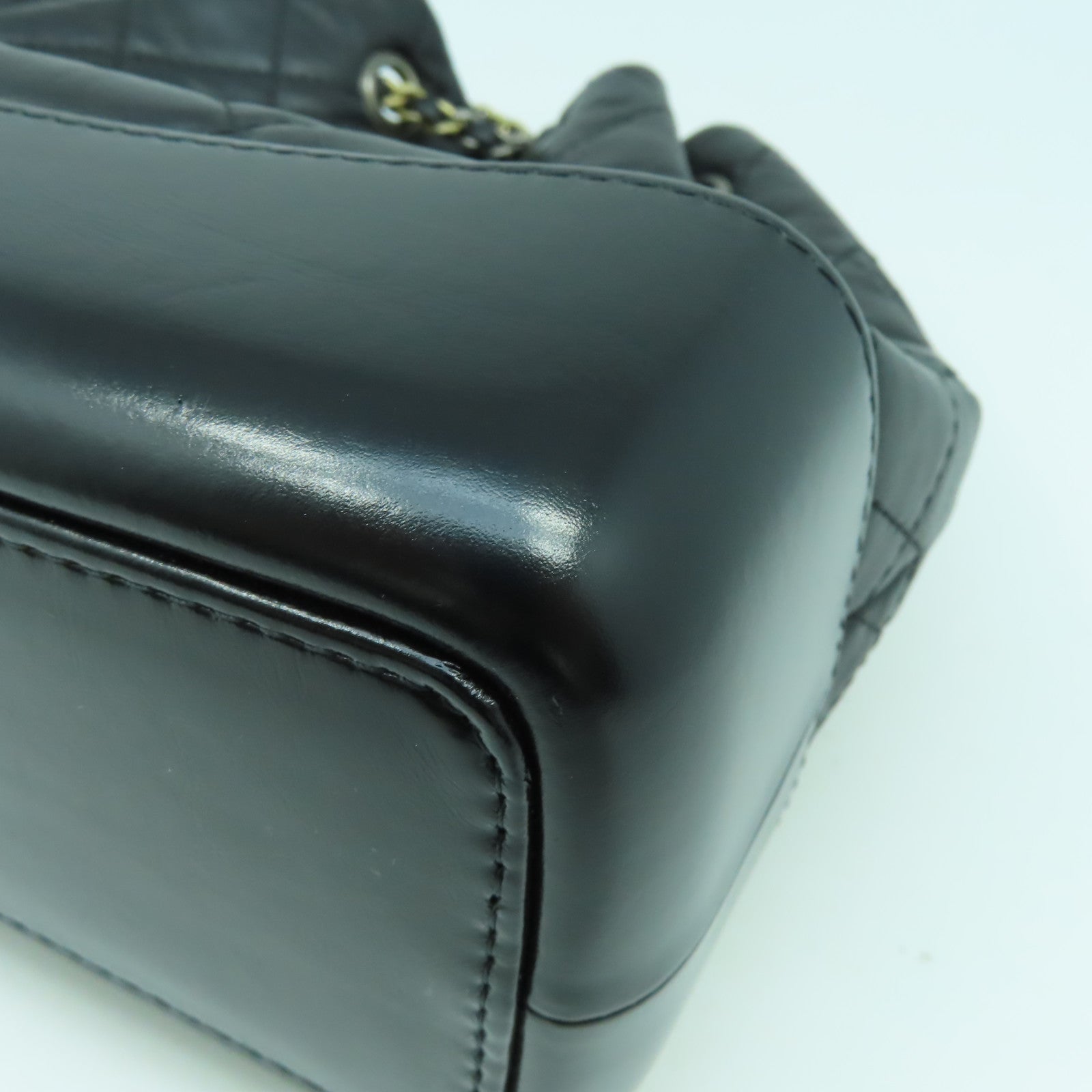 CHANEL 菱格牛皮皮革Grabrielle Backpack銀扣鏈帶背包黑色