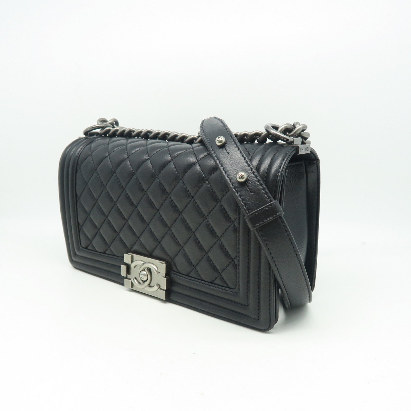 CHANEL Diamond Sheepskin Leather Boy Chanel 25cm Silver Buckle Chain Shoulder Bag Black