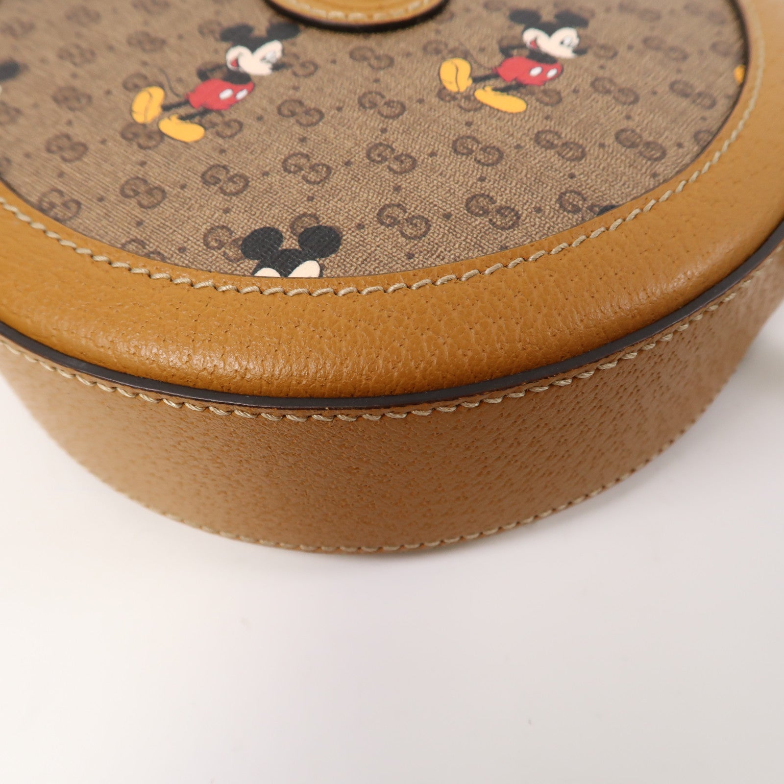 GUCCI 塗層帆布Gucci X Disney Crossbody金扣肩背袋啡色