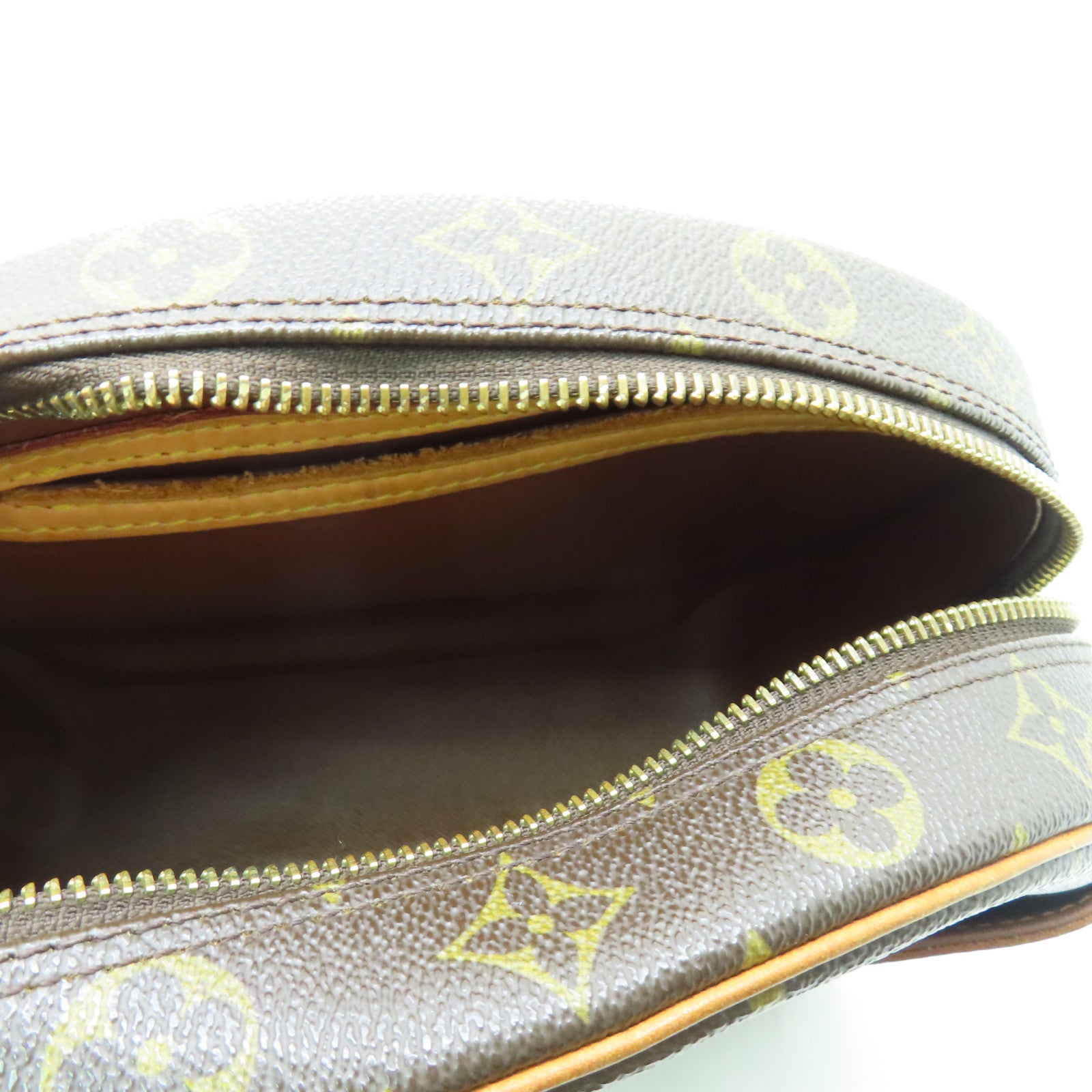 LOUIS VUITTON Monogram Blois Shoulder Bag金扣肩背袋啡色