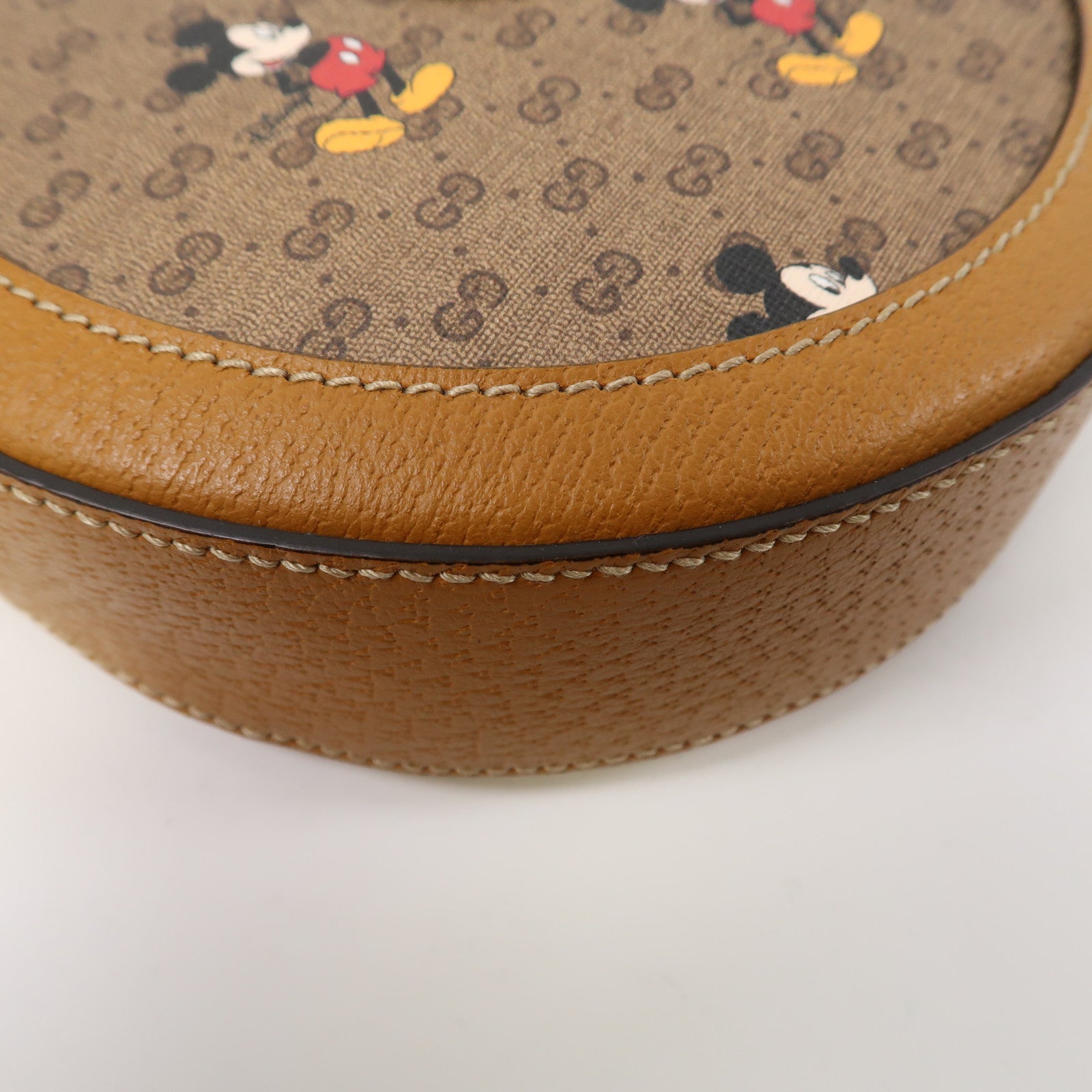 GUCCI 塗層帆布Gucci X Disney Crossbody金扣肩背袋啡色