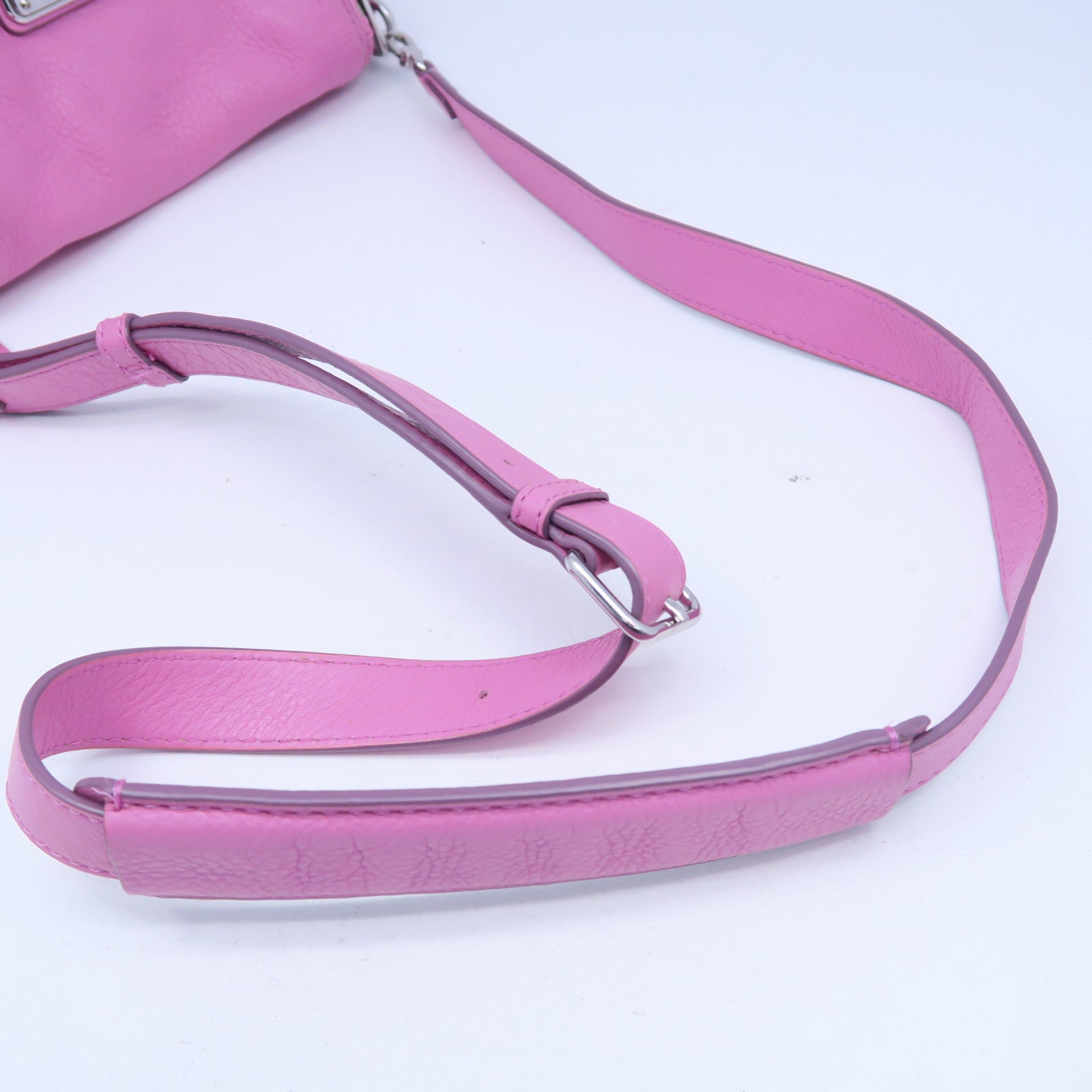 MARC BY MARC JACOBS 牛皮皮革Shoulder Bag銀扣肩背袋粉紅色