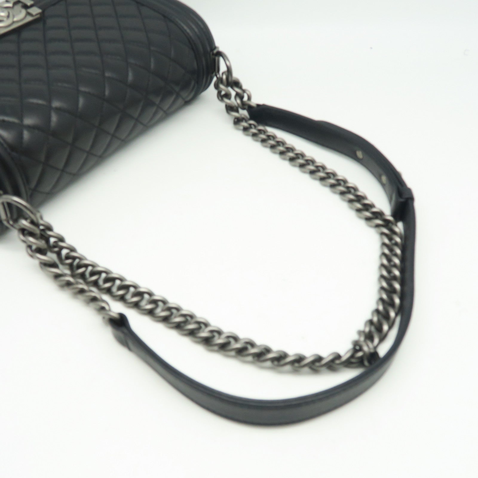 CHANEL Diamond Sheepskin Leather Boy Chanel 25cm Silver Buckle Chain Shoulder Bag Black