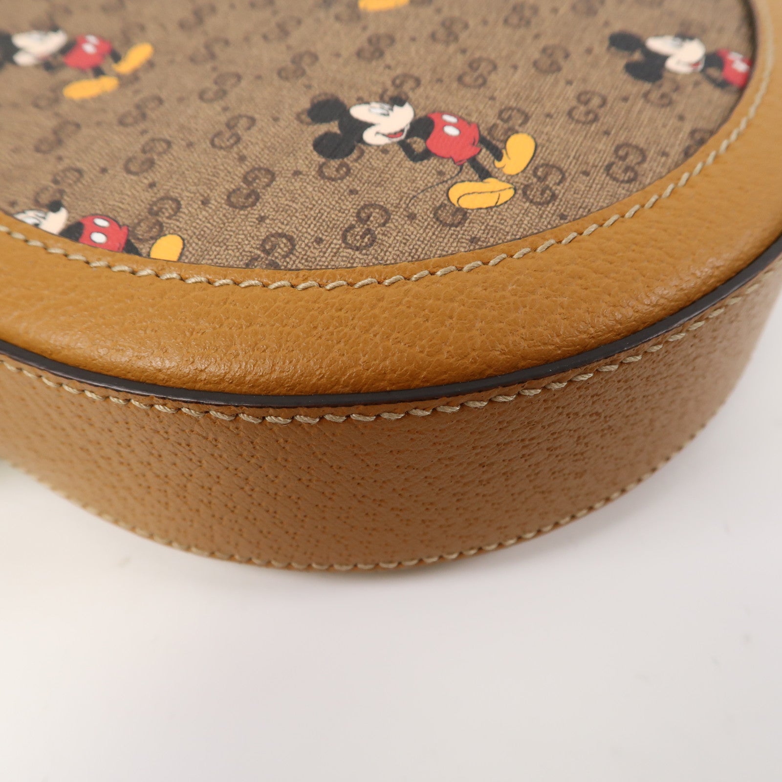 GUCCI 塗層帆布Gucci X Disney Crossbody金扣肩背袋啡色