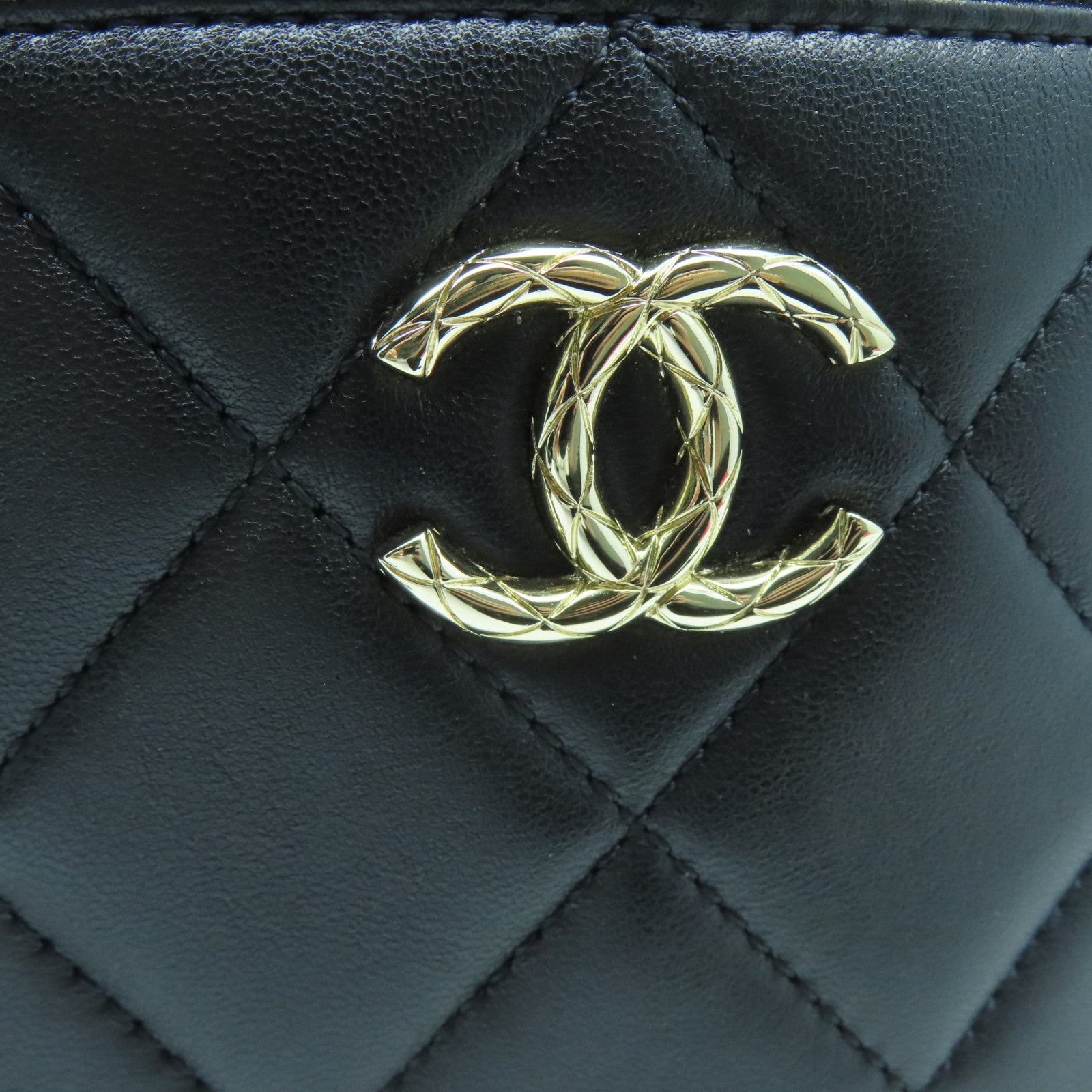 CHANEL 菱格羊皮皮革Trendy CC Vanity Case金扣手挽肩背兩用袋黑色