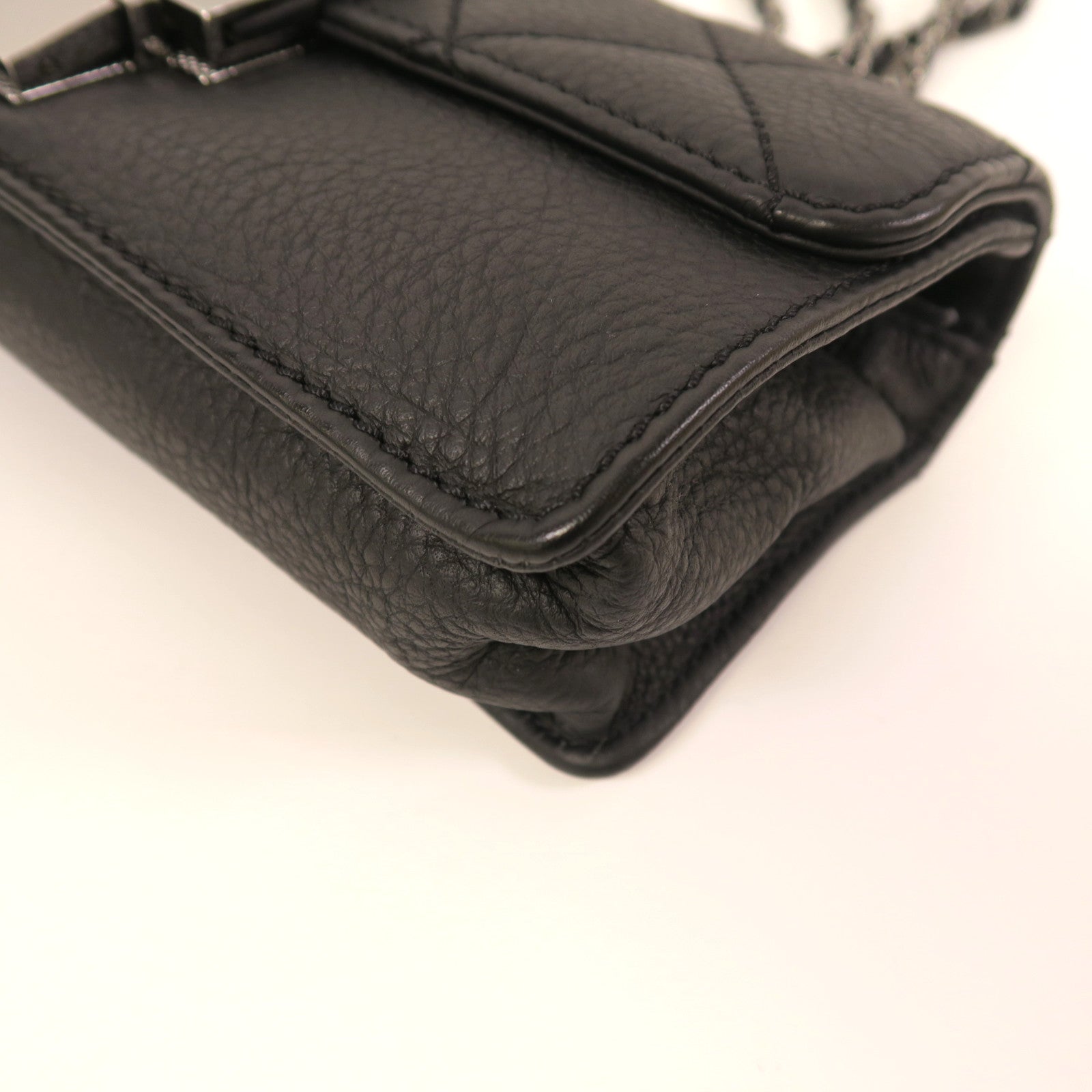 CHANEL 牛皮皮革Chain Shoulder銀扣鏈帶肩背袋黑色