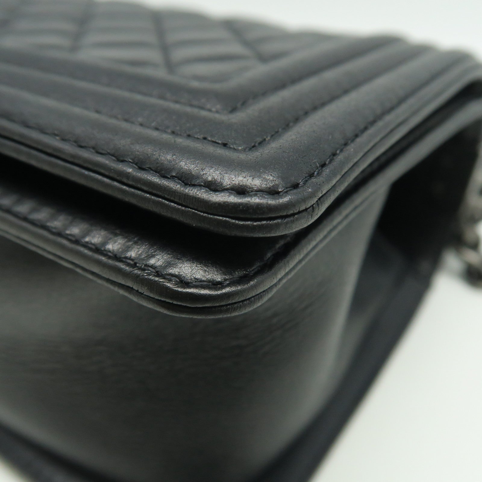 CHANEL Diamond Sheepskin Leather Boy Chanel 25cm Silver Buckle Chain Shoulder Bag Black
