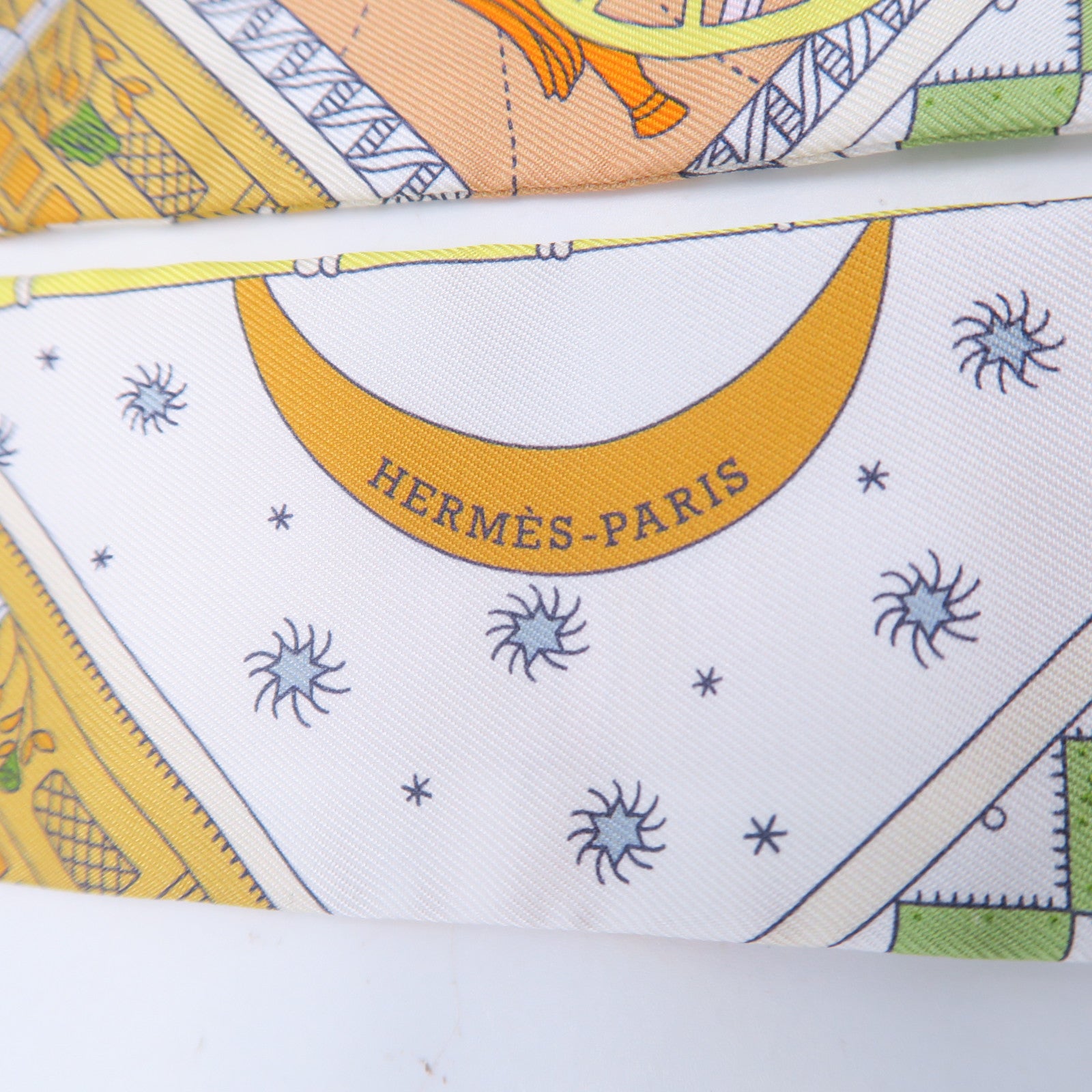 HERMES 【激減優惠】絲質Twilly絲巾白色/淺藍色/黃色/淺綠色