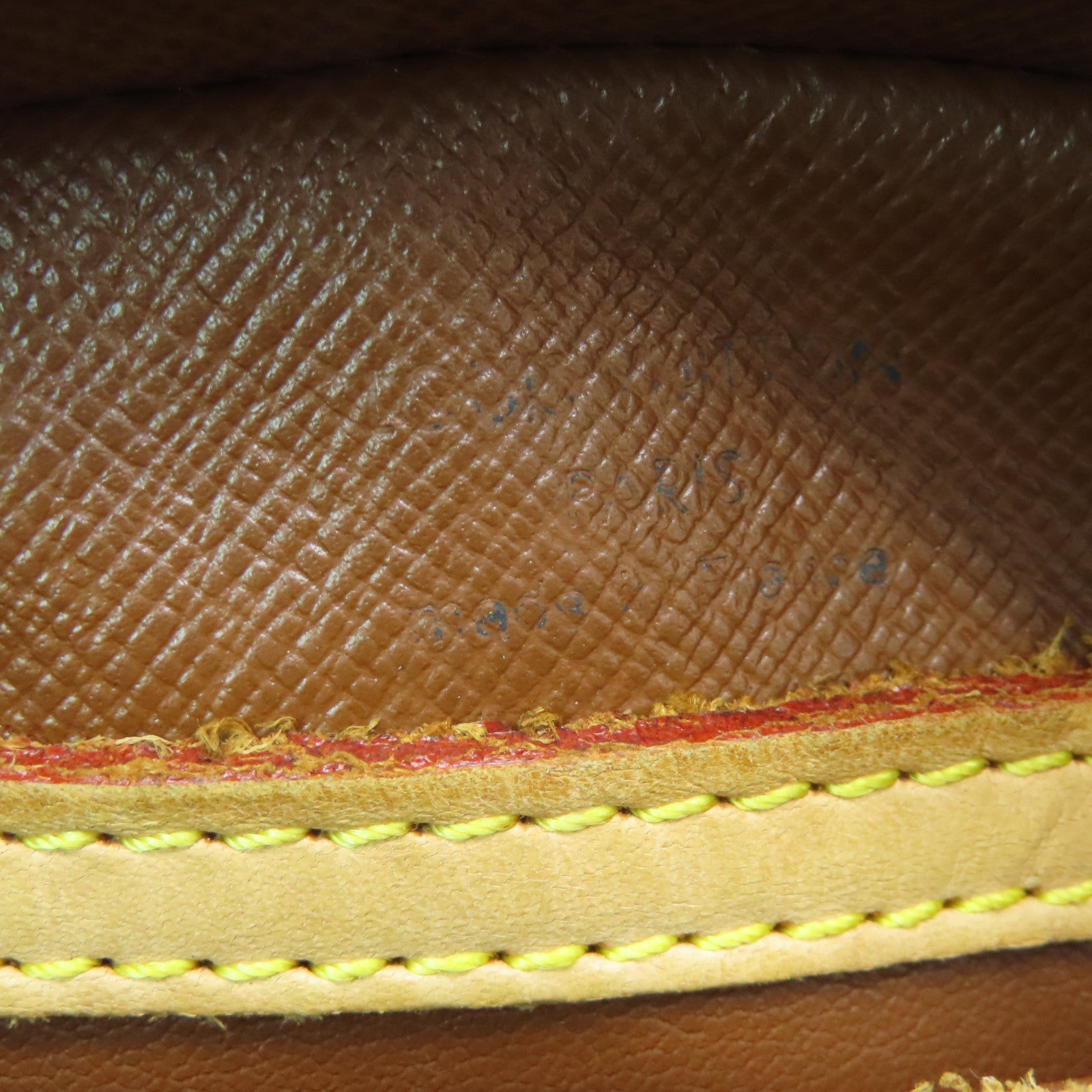 LOUIS VUITTON Monogram Blois Shoulder Bag金扣肩背袋啡色