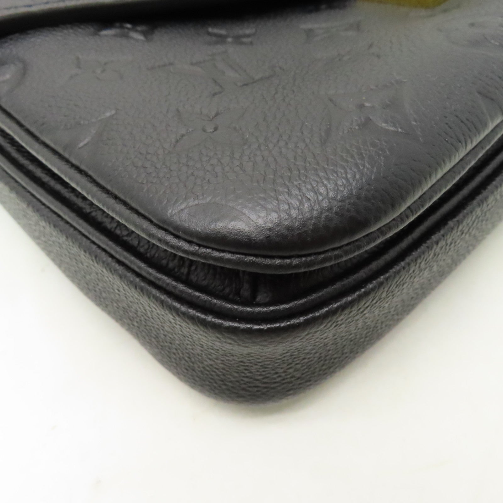 LOUIS VUITTON Monogram Empreinte Pochette Metis金扣手挽肩背兩用袋黑色