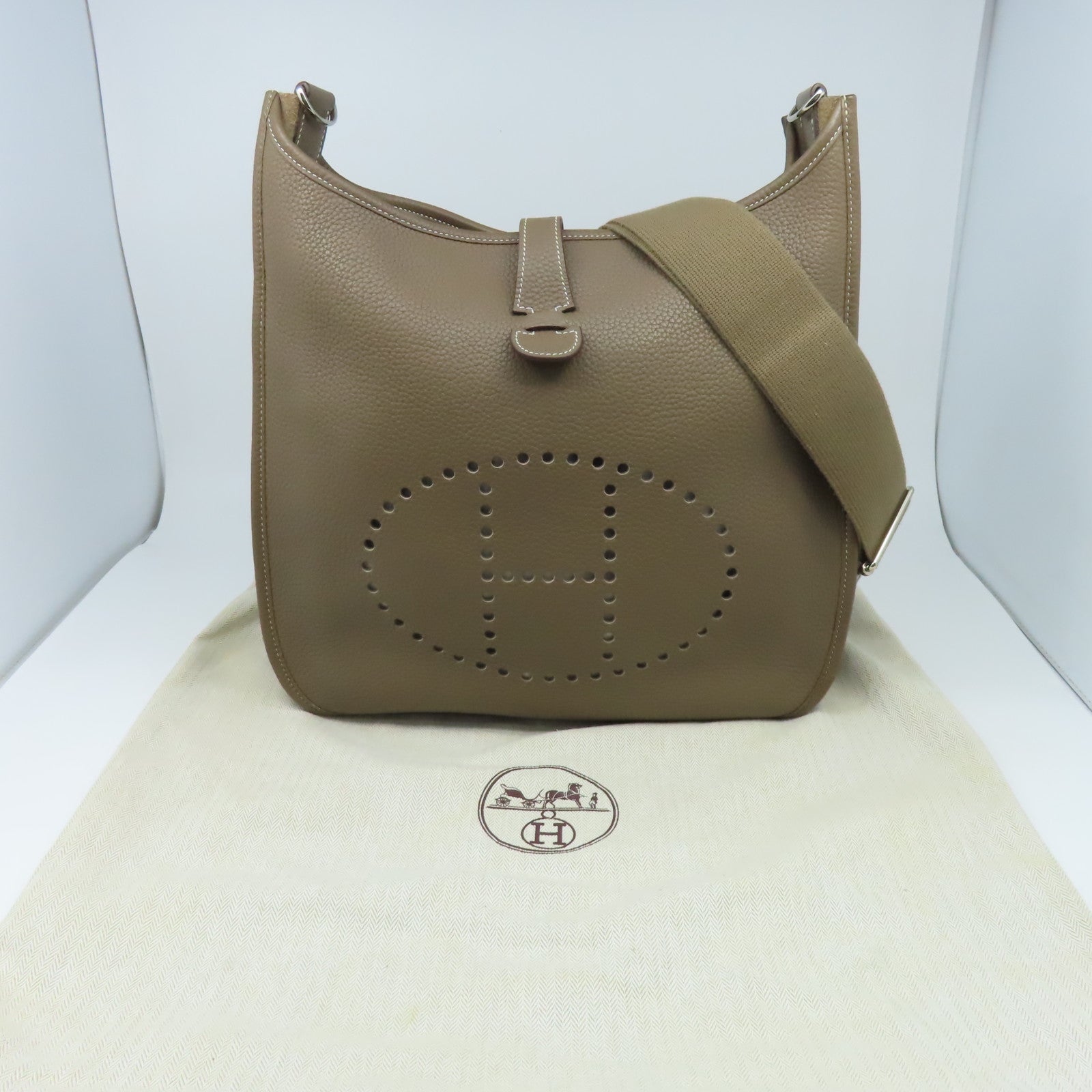 HERMES Clemence皮革Evelyne GM銀扣肩背袋大象灰色