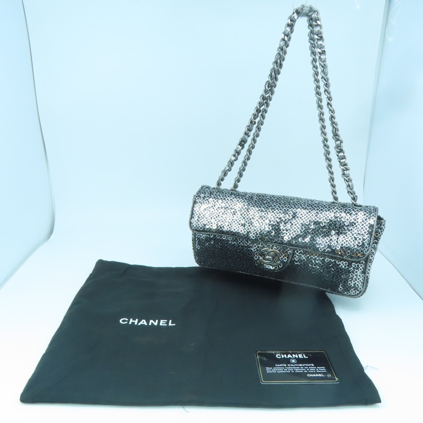 CHANEL beads Chain Shoulder silver buckle shoulder bag silver