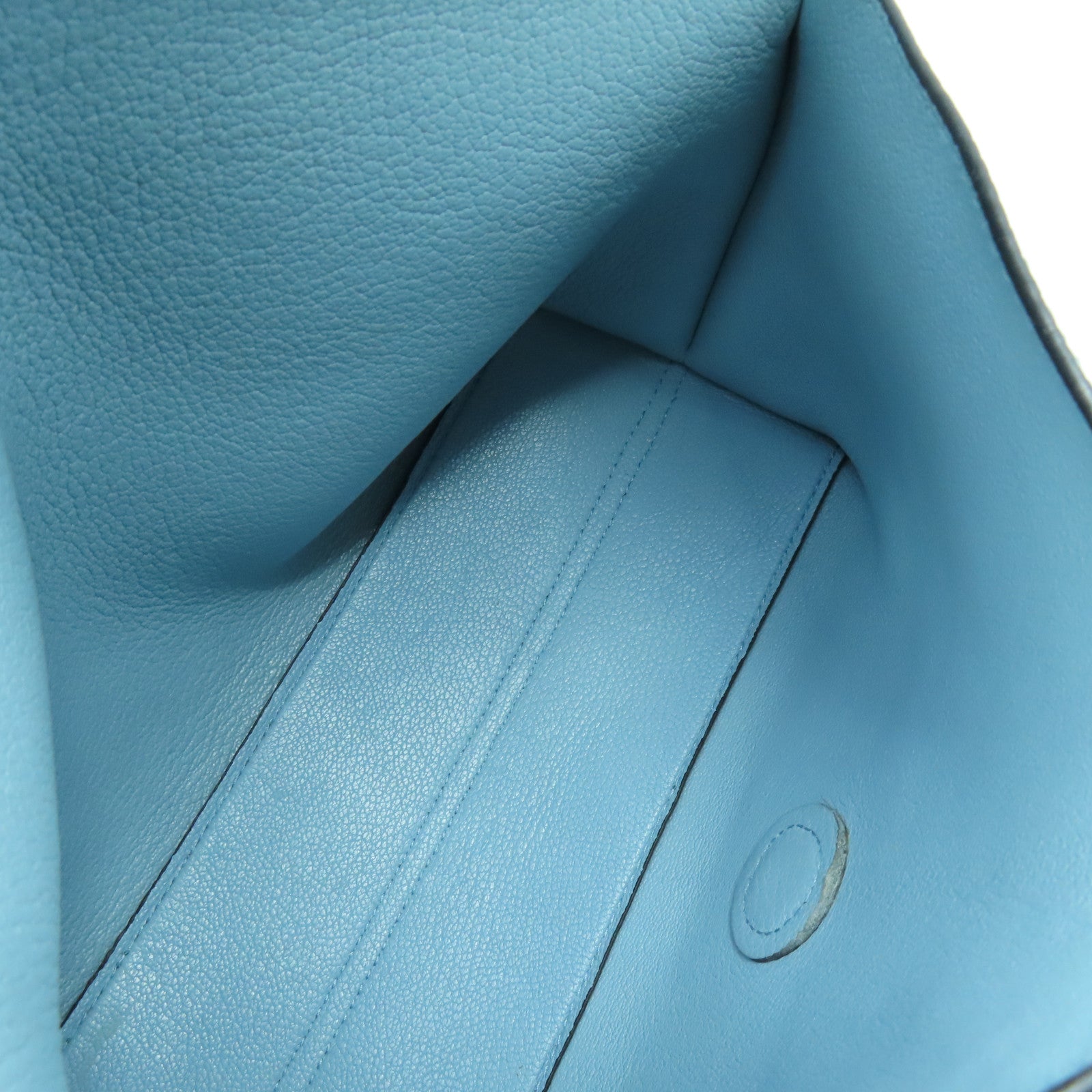 LOEWE 牛皮皮革Avenue Shoulder Bag金扣鏈帶肩背袋淺藍色
