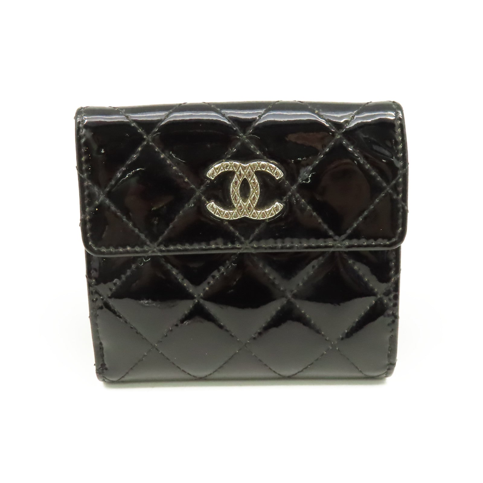CHANEL 菱格漆皮皮革Short Wallet銀扣短錢包黑色
