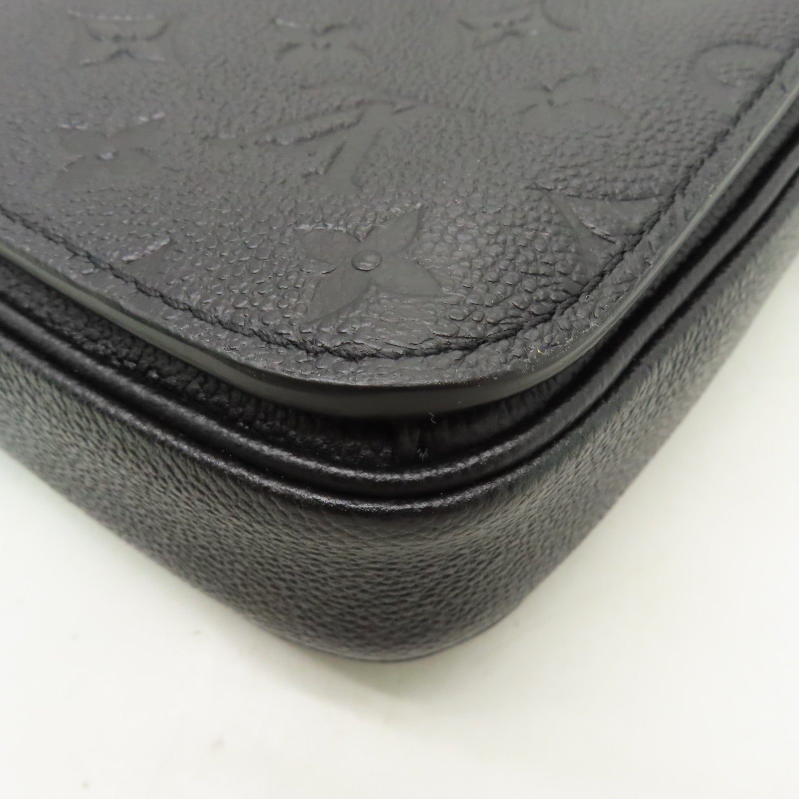 LOUIS VUITTON Monogram Empreinte Pochette Metis金扣手挽肩背兩用袋黑色