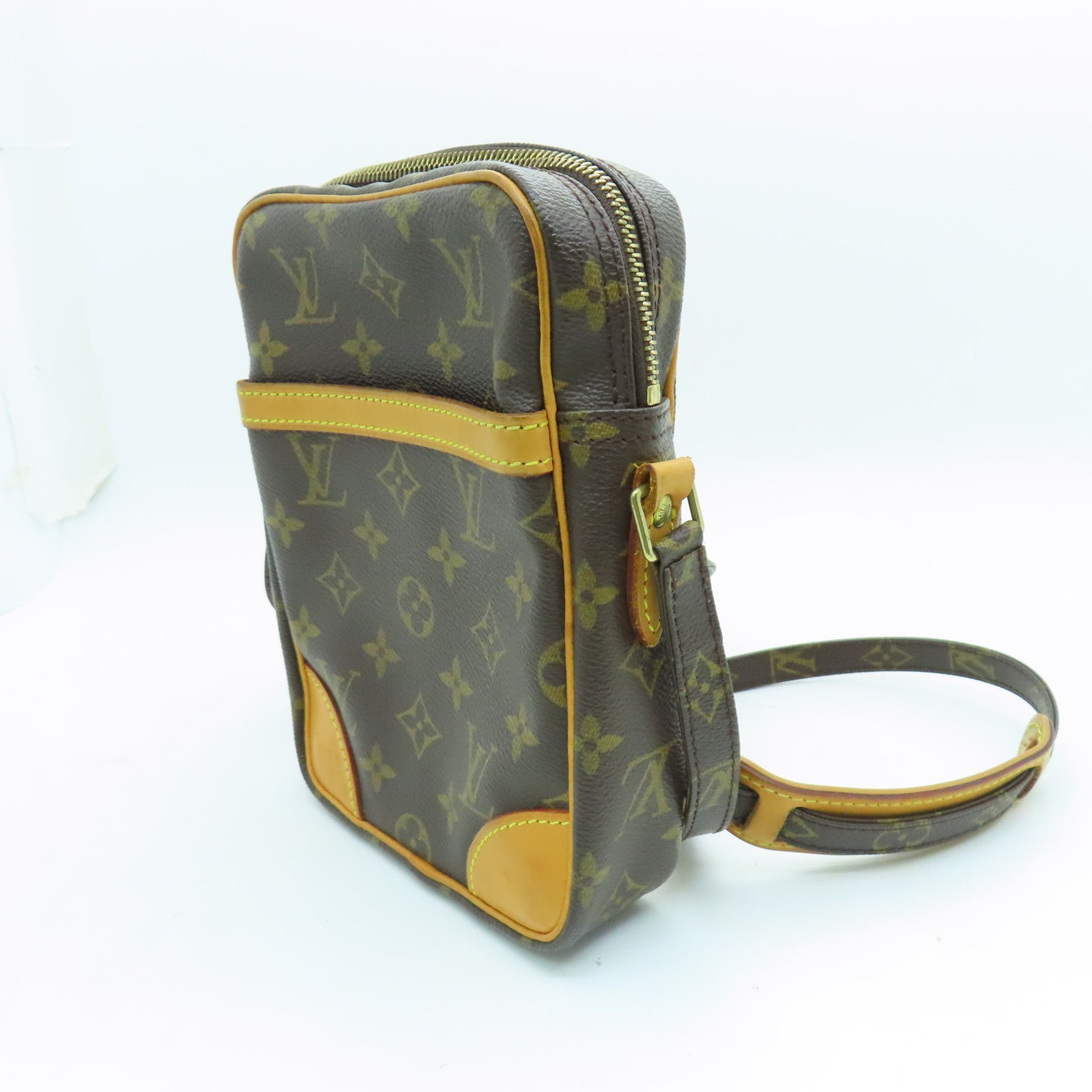 LOUIS VUITTON Monogram Danube Shoulder金扣肩背袋啡色