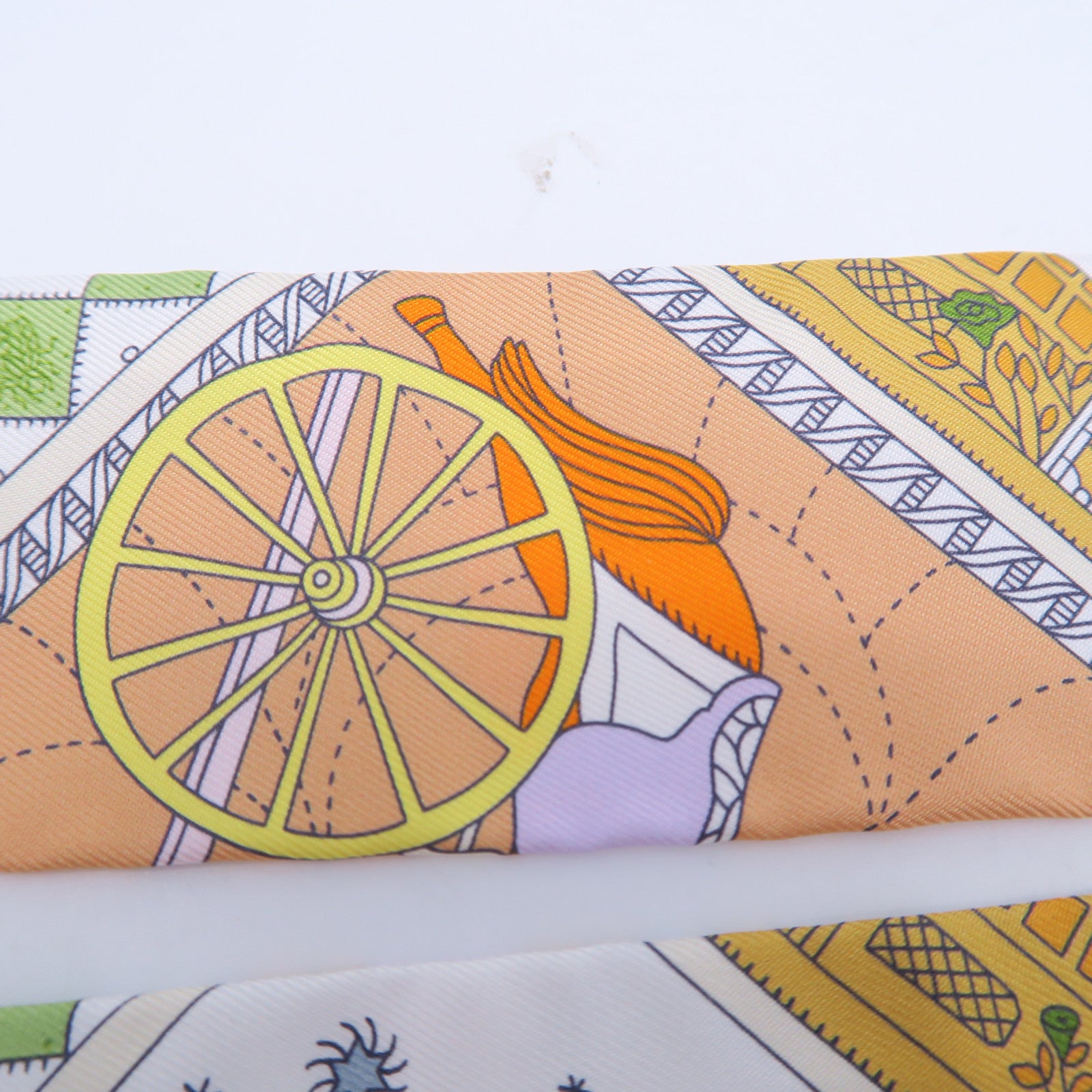 HERMES 【激減優惠】絲質Twilly絲巾白色/淺藍色/黃色/淺綠色
