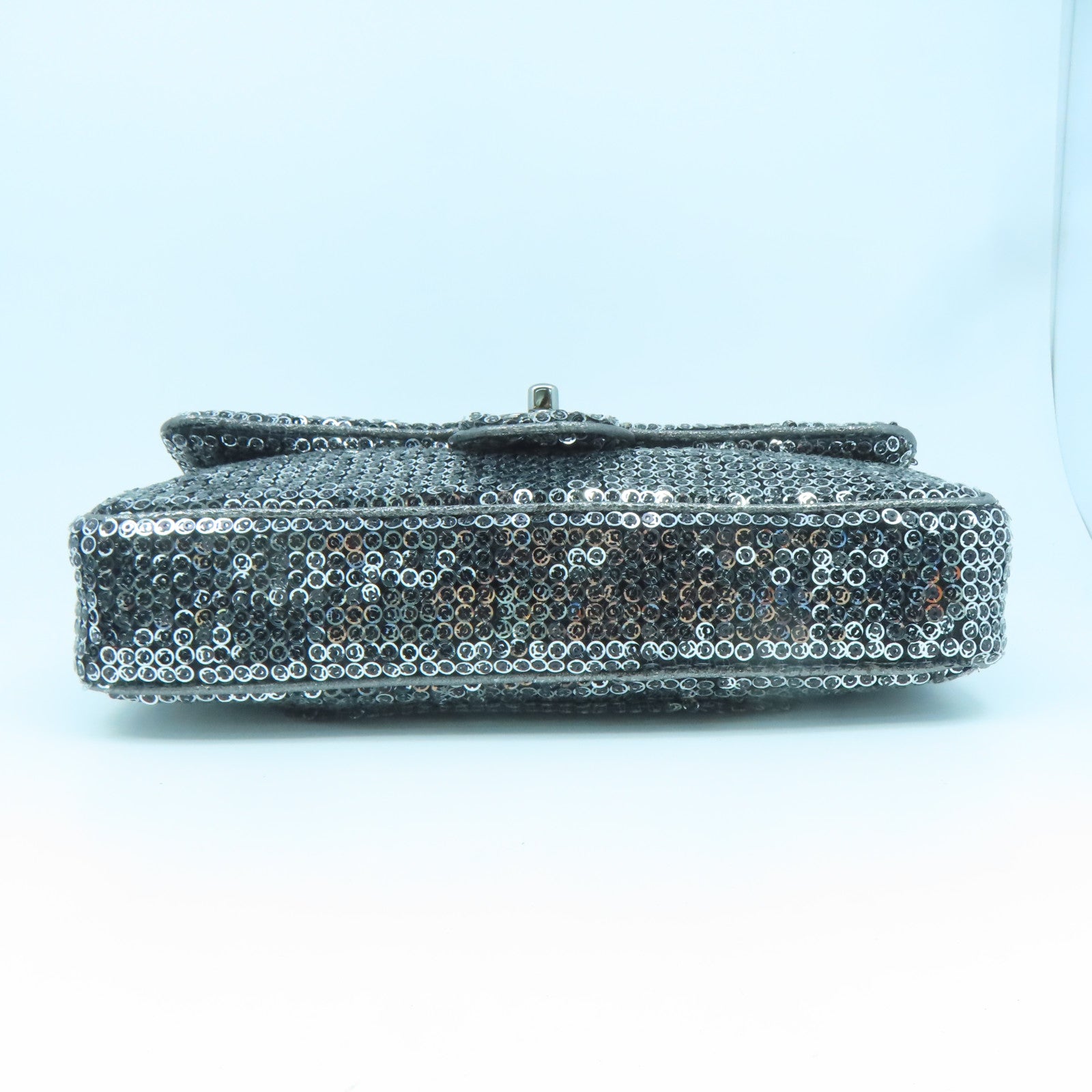 CHANEL beads Chain Shoulder silver buckle shoulder bag silver