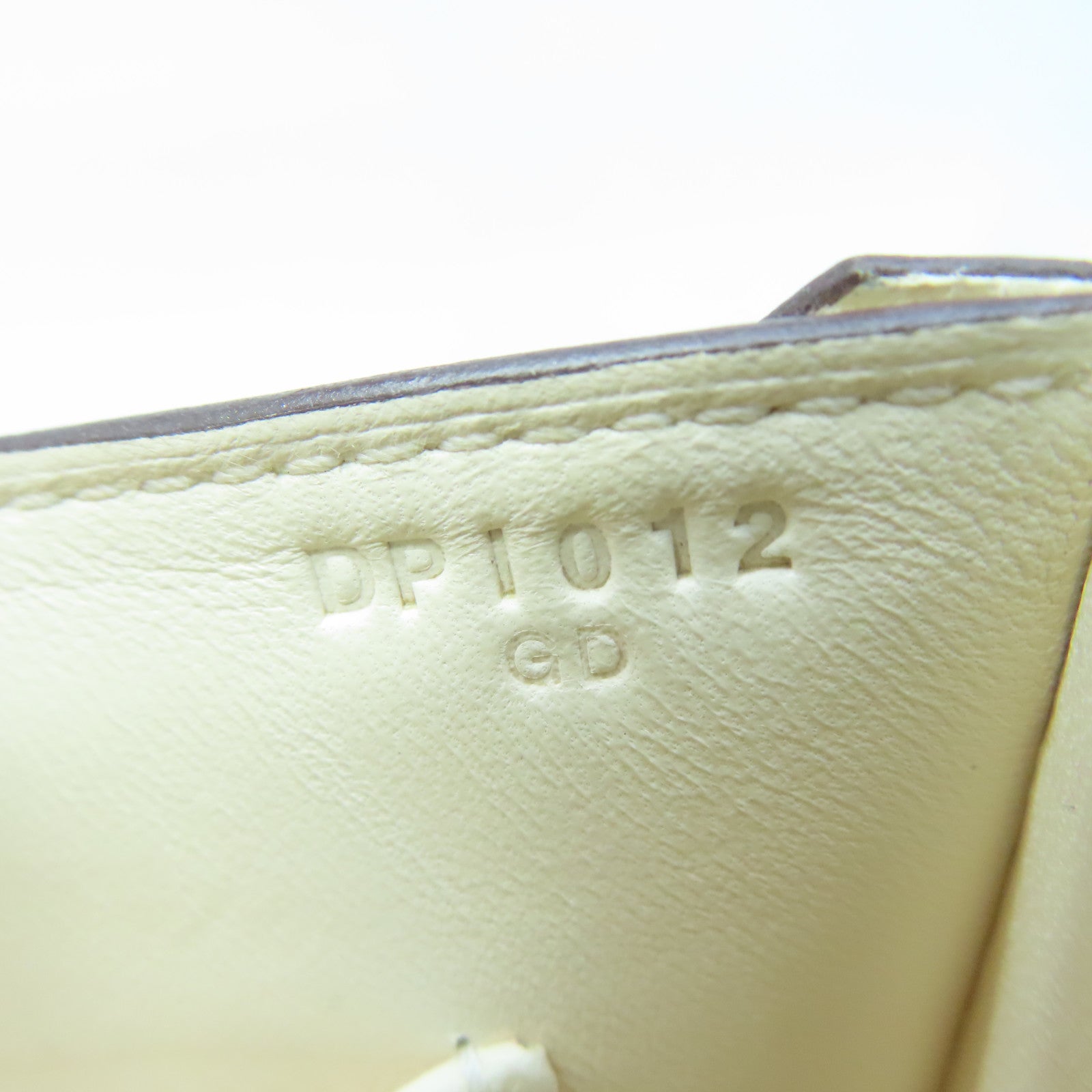HERMES Mysore Goat Leather Mini Verrou Silver Buckle Shoulder Bag Nata White