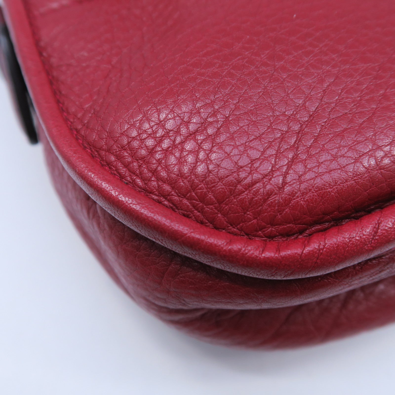 LOEWE 牛皮皮革Shoulder Bag銀扣肩背袋紅色