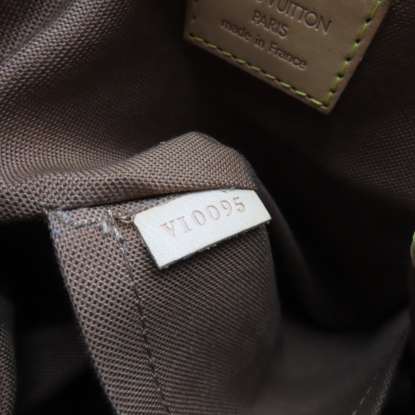 LOUIS VUITTON Monogram Batignolles金扣手挽袋棕色