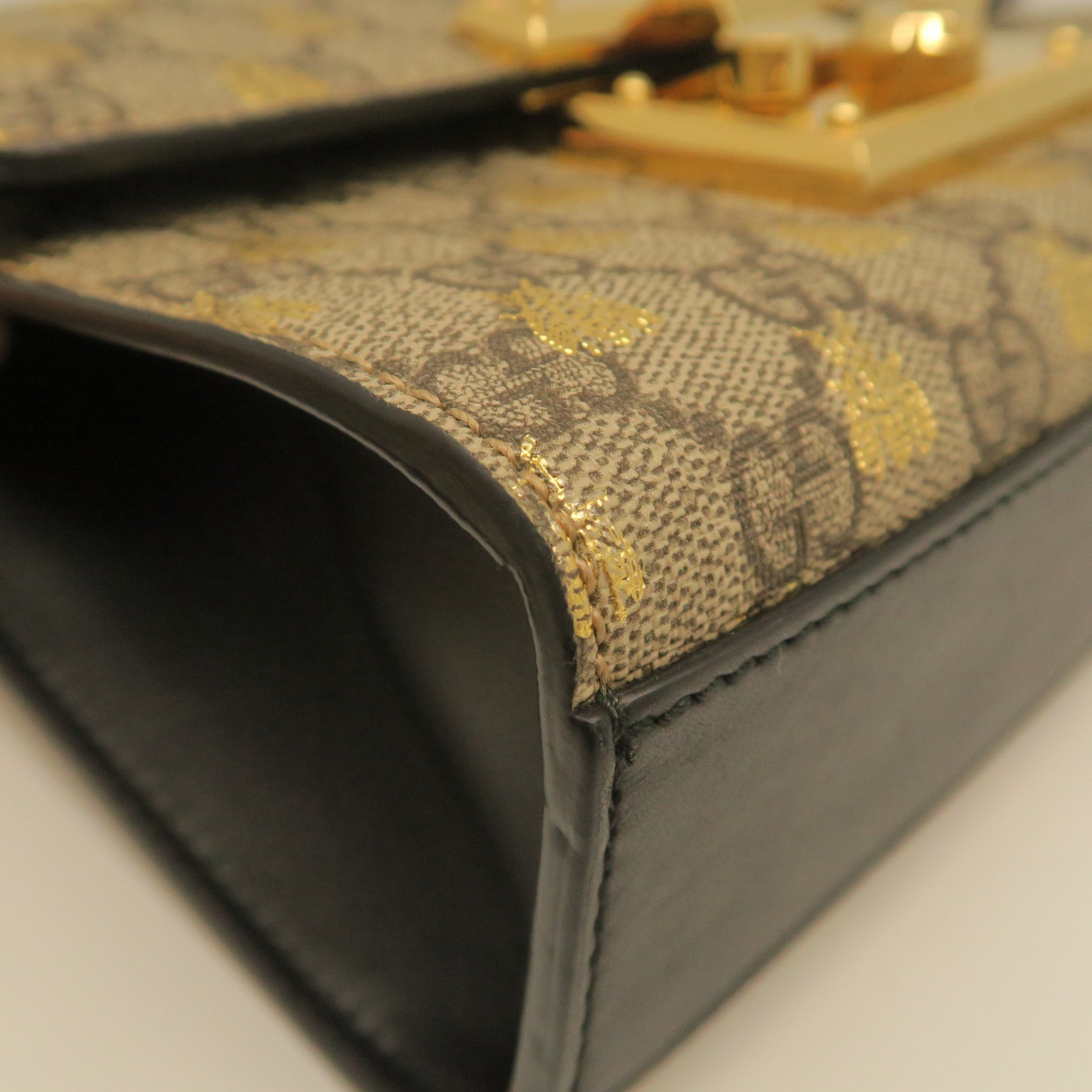 GUCCI Coated Canvas Chain Shoulder Gold Buckle Shoulder Bag Gray