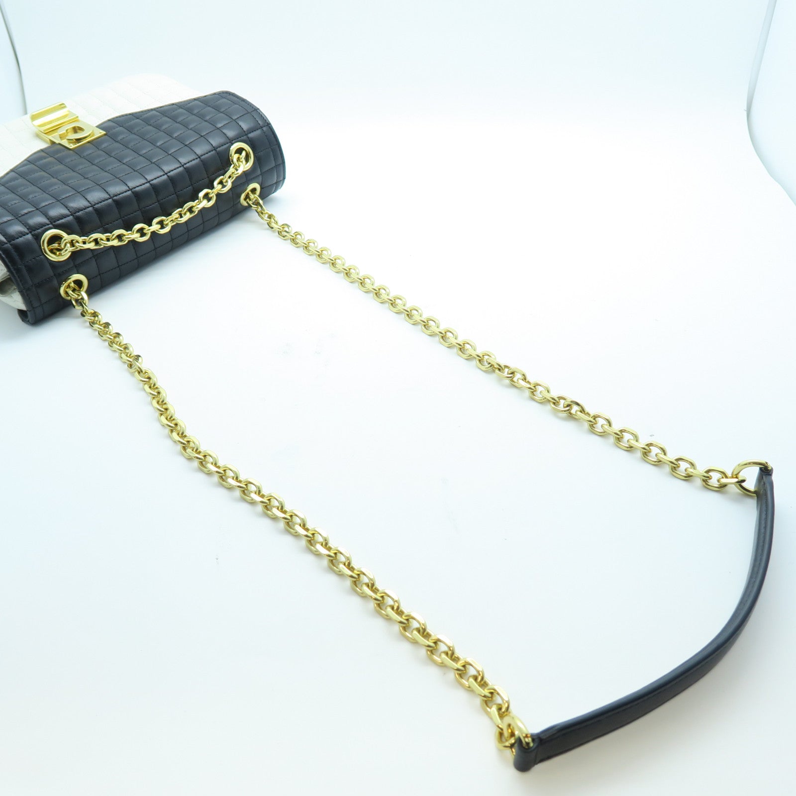 CELINE 牛皮皮革Chain Shoulder金扣鏈帶肩背袋黑色/白色
