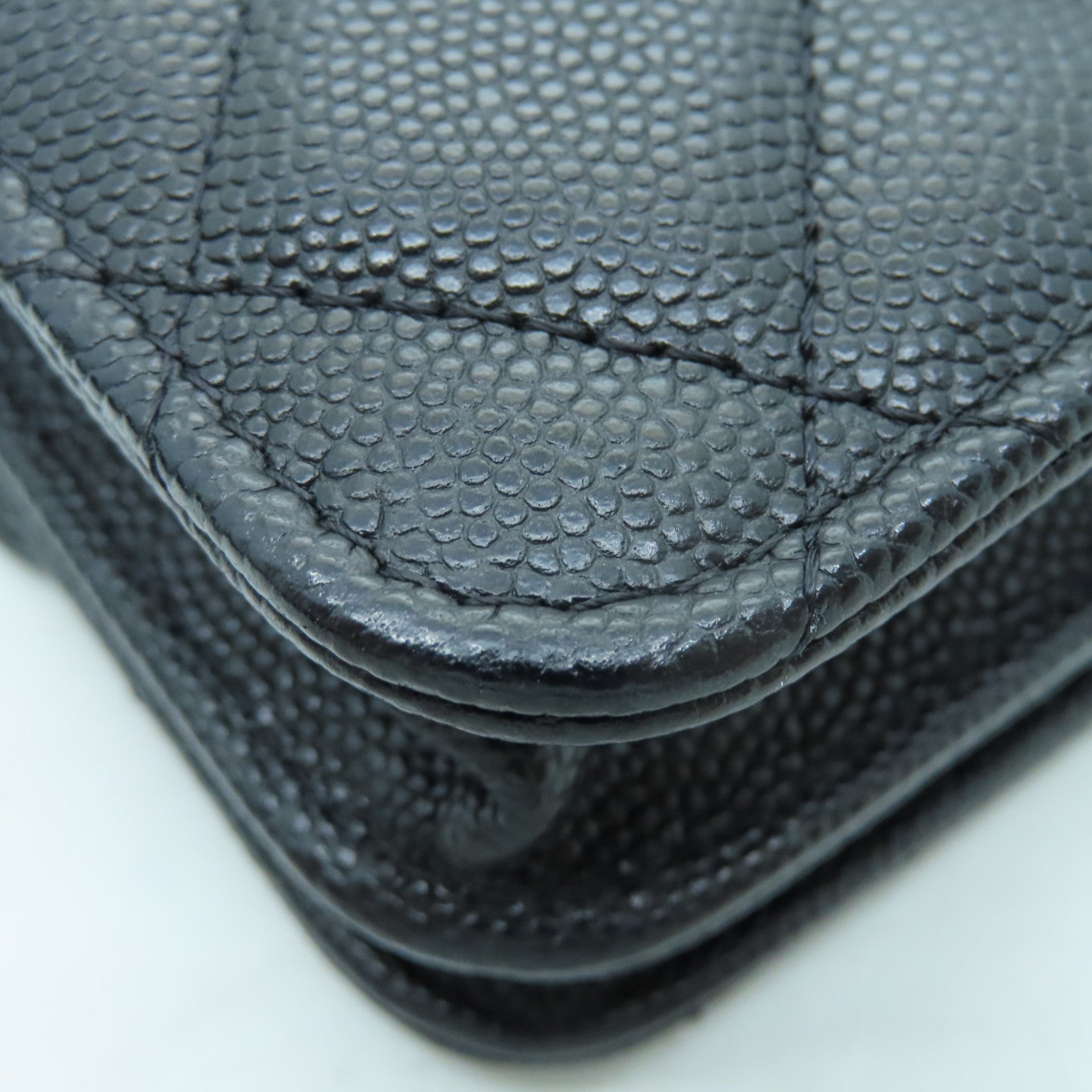 CHANEL 菱格Caviar皮革Chain Shoulder銀扣鏈帶肩背袋黑色