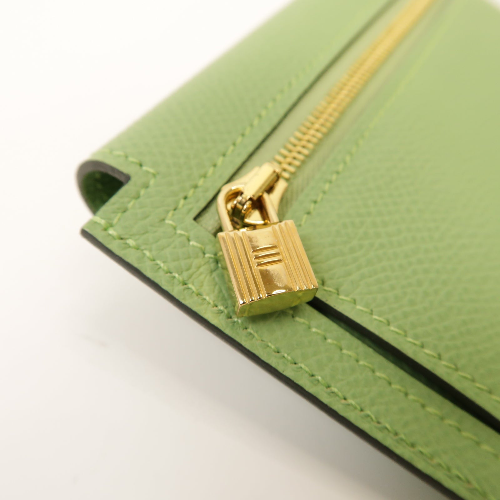 HERMES Epsom皮革Kelly Pocket金扣零錢包Vert Criquet浅綠色