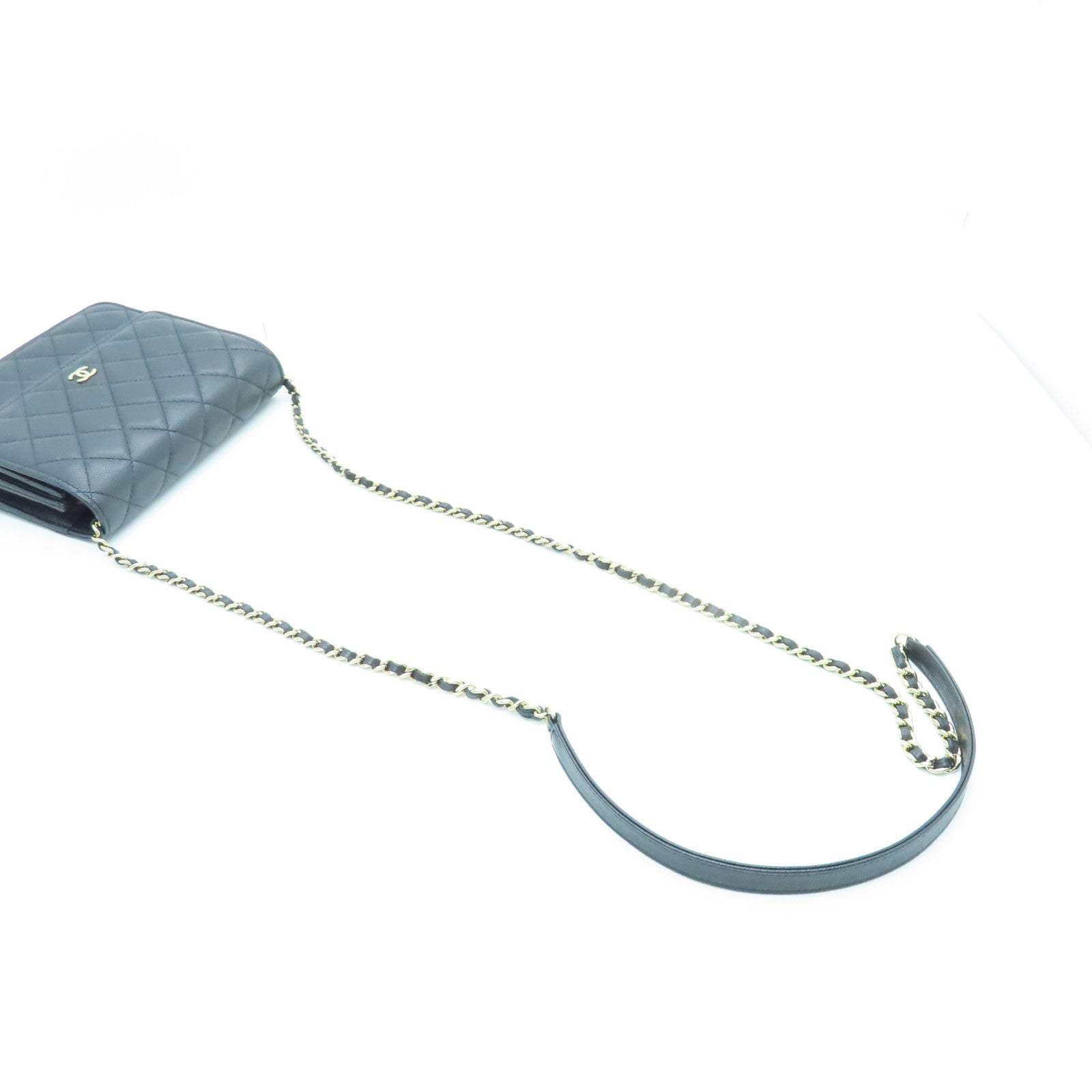 CHANEL 菱格Caviar皮革Chain Shoulder銀扣鏈帶肩背袋黑色