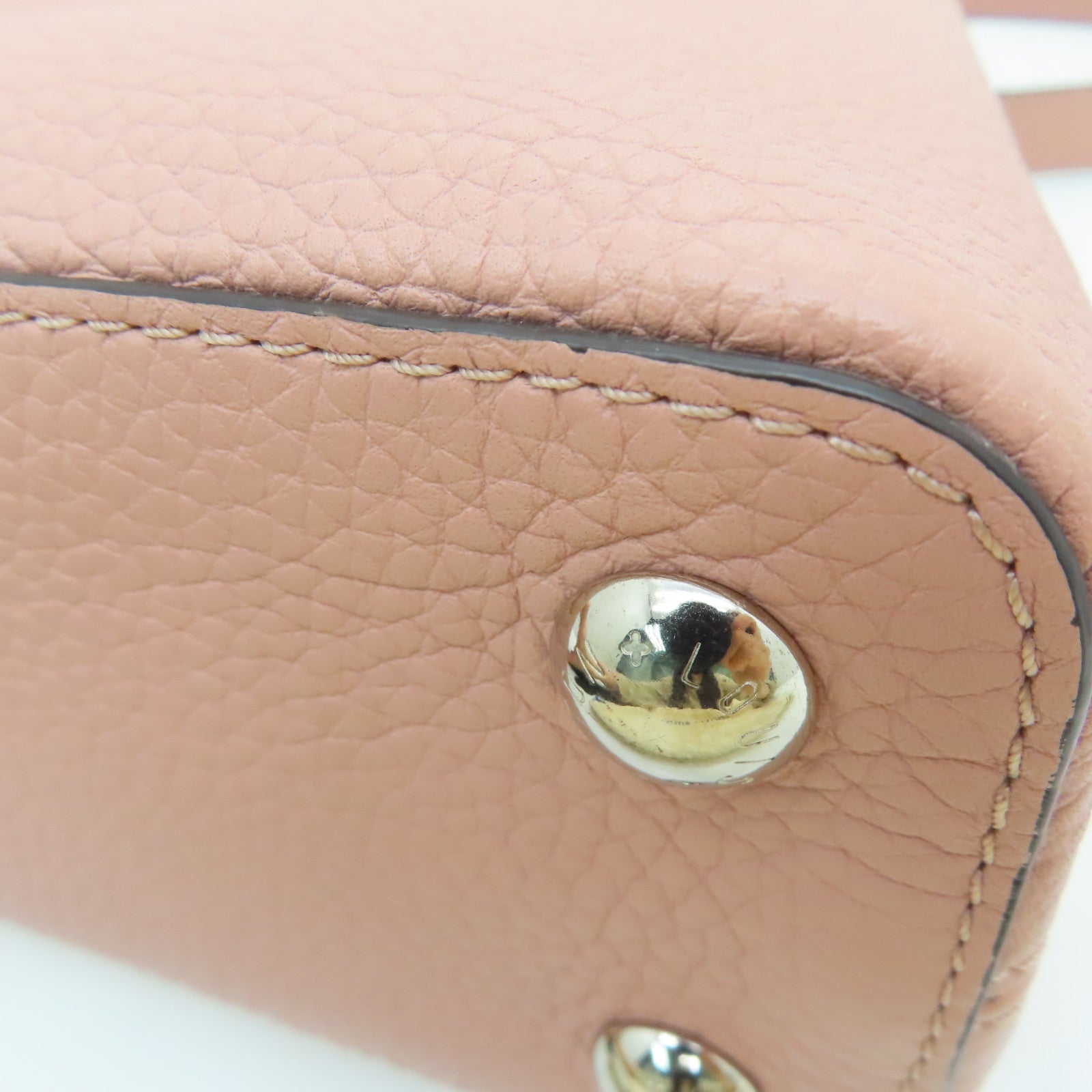 LOUIS VUITTON Taurillon皮革Capucines BB银扣手挽肩背两用袋粉红色