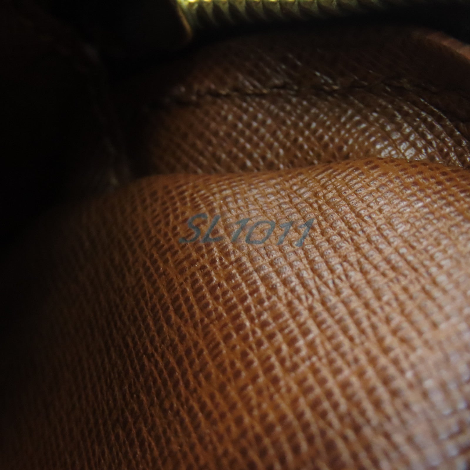 LOUIS VUITTON Monogram Danube Shoulder金扣肩背袋啡色