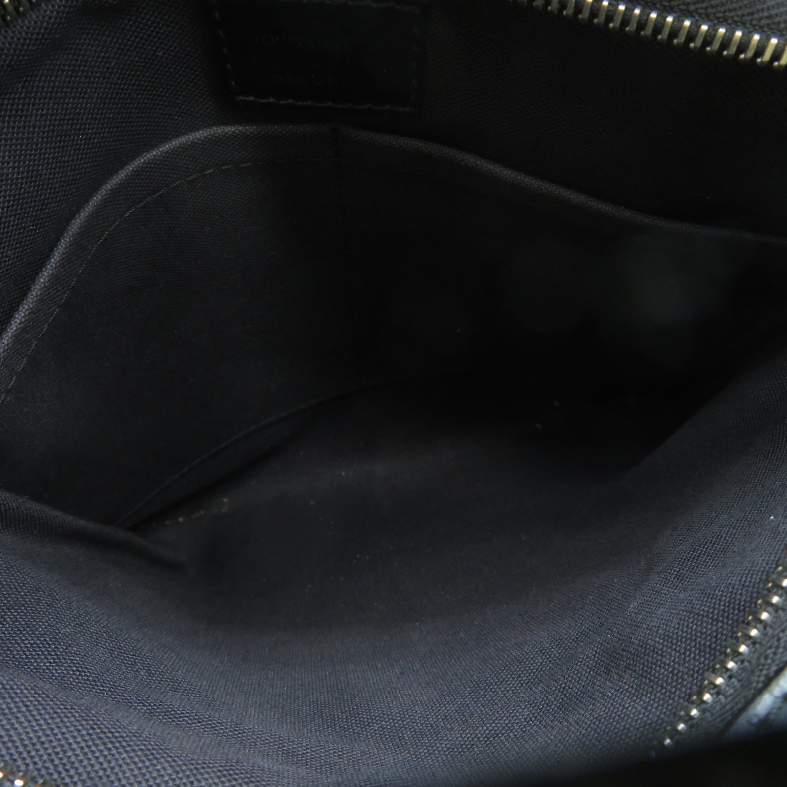 LOUIS VUITTON Damier Graphite Damier Graphite Tomas銀扣肩背袋黑色