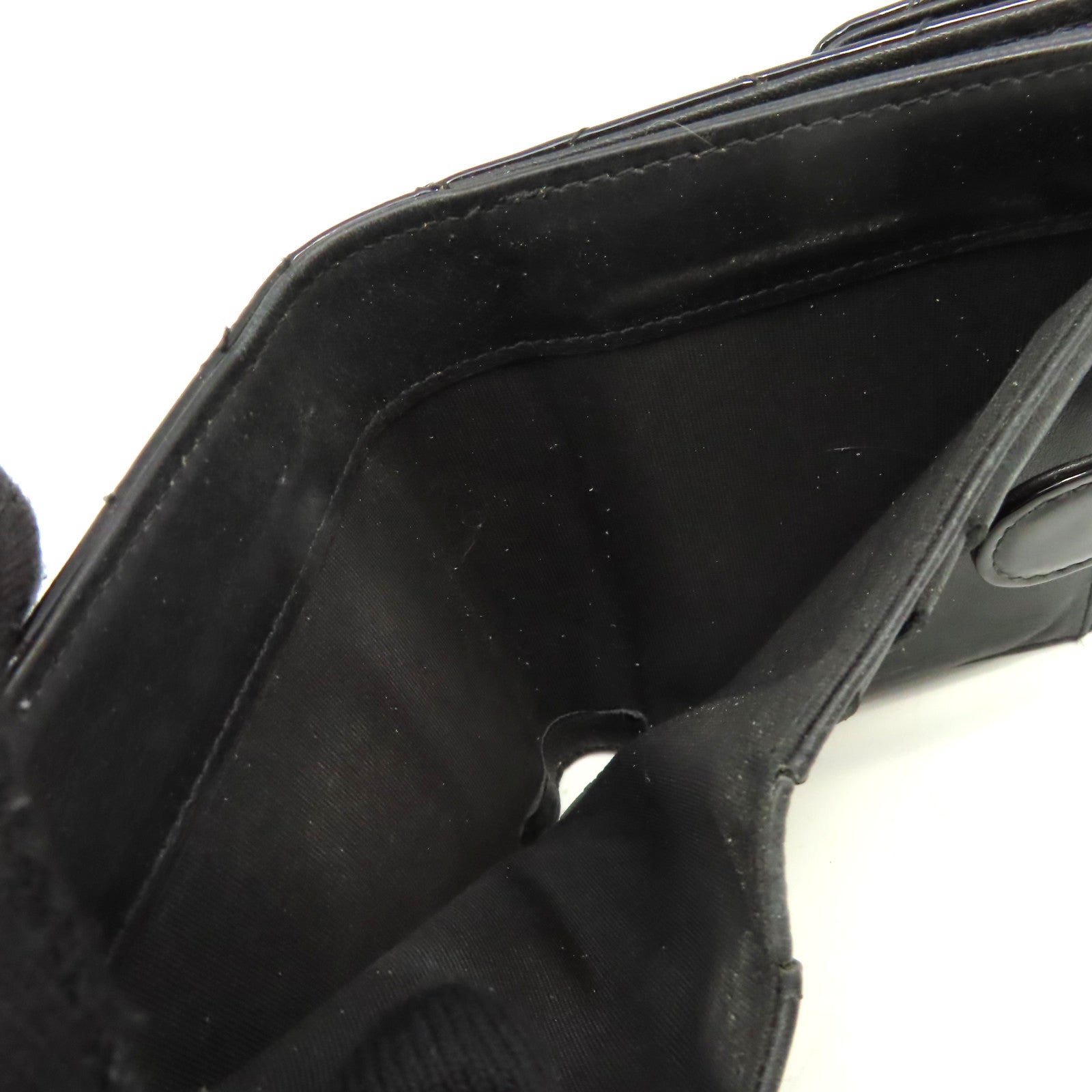 CHANEL 菱格漆皮皮革Short Wallet銀扣短錢包黑色