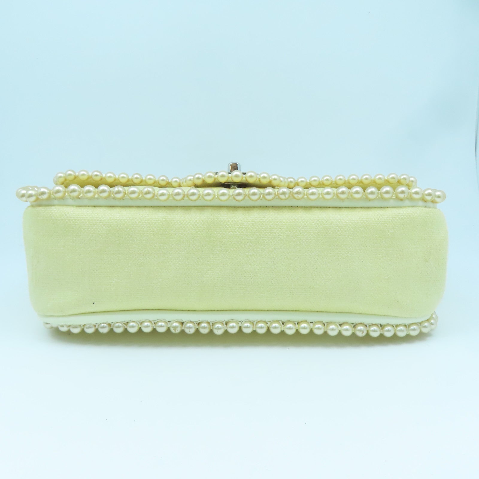 CHANEL Rhombus Leather Chain Shoulder Silver Buckle Shoulder Bag Beige