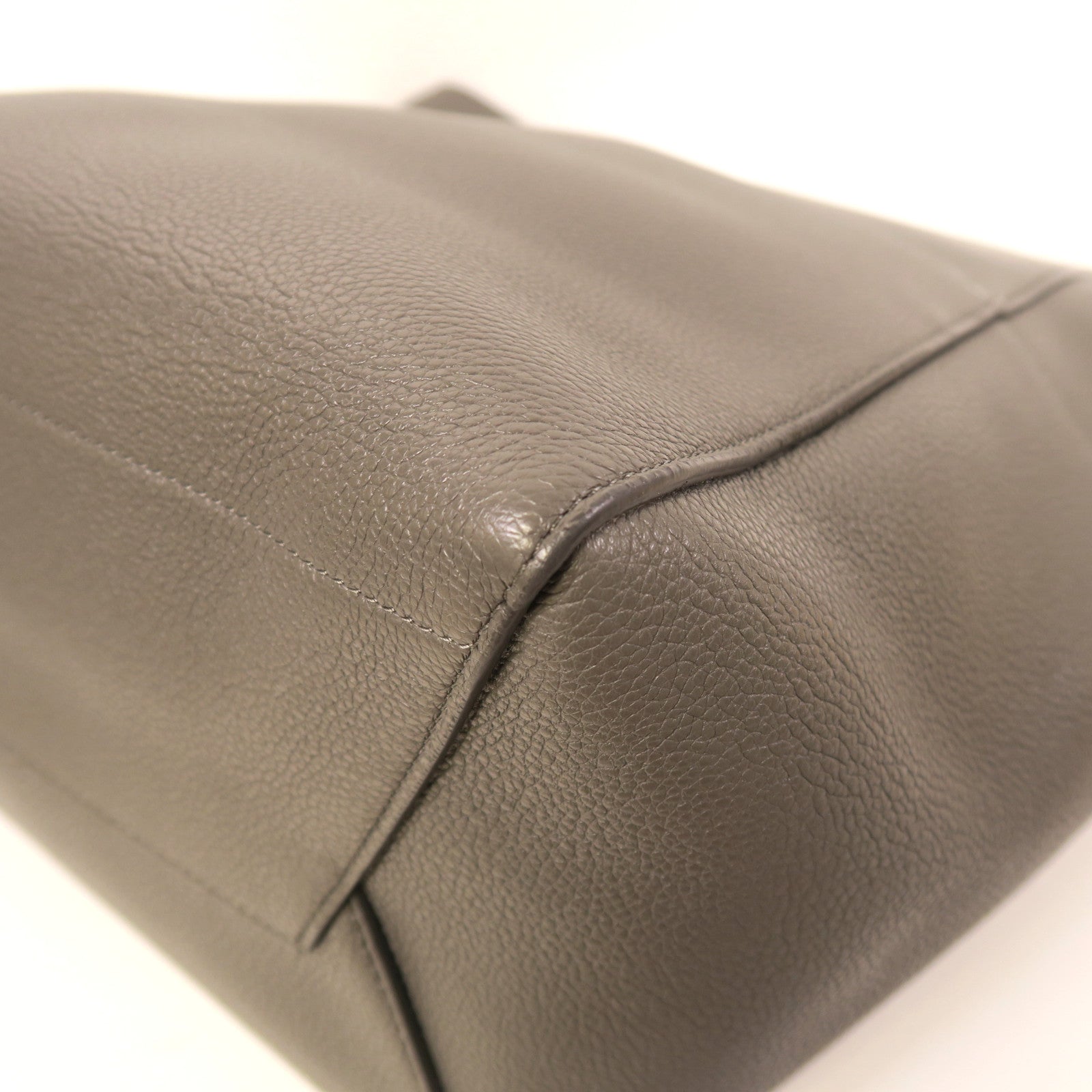 CELINE 牛皮皮革Shoulder Bag金扣肩背袋灰色