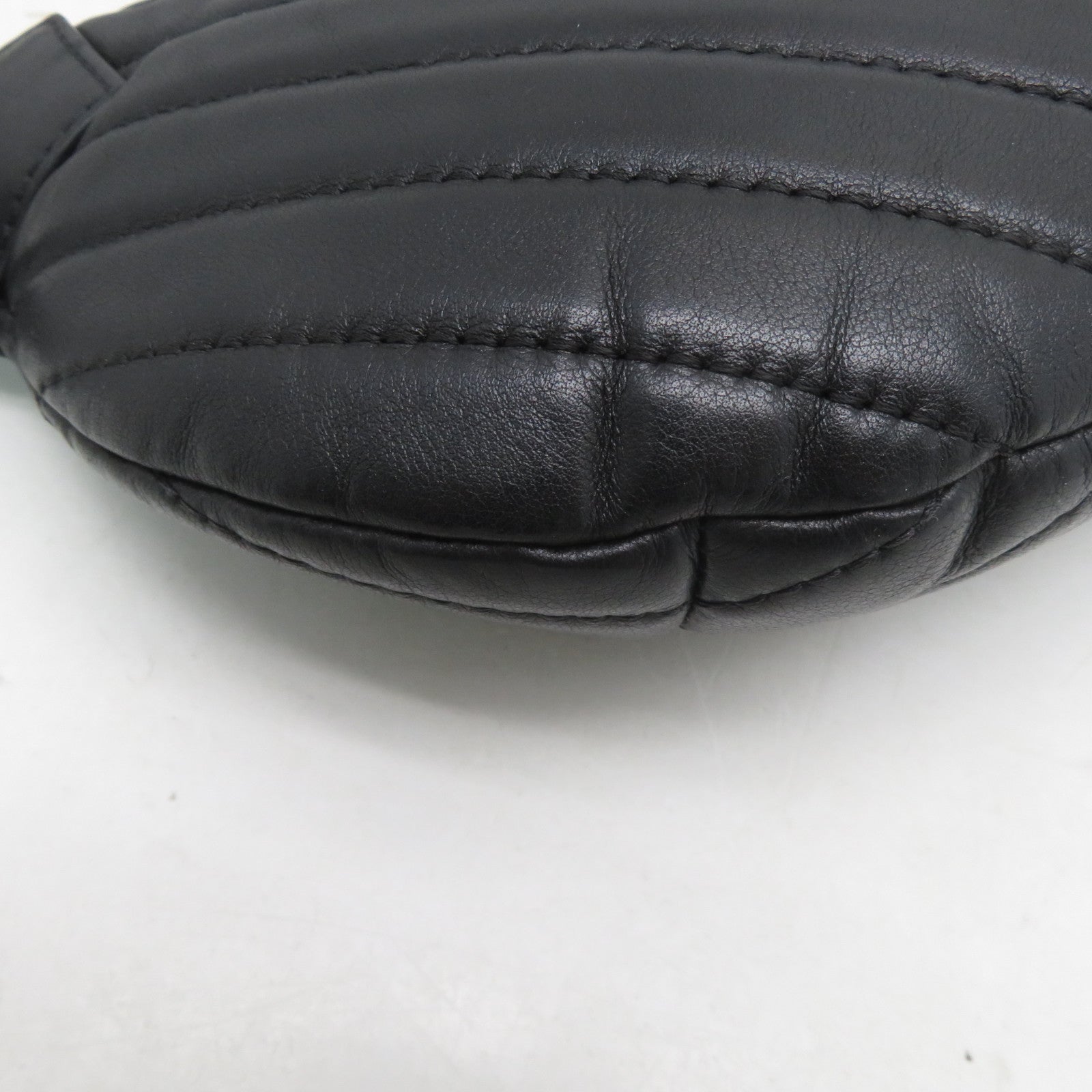 CHANEL 斜紋羊皮皮革Waist Bag銀扣腰包黑色