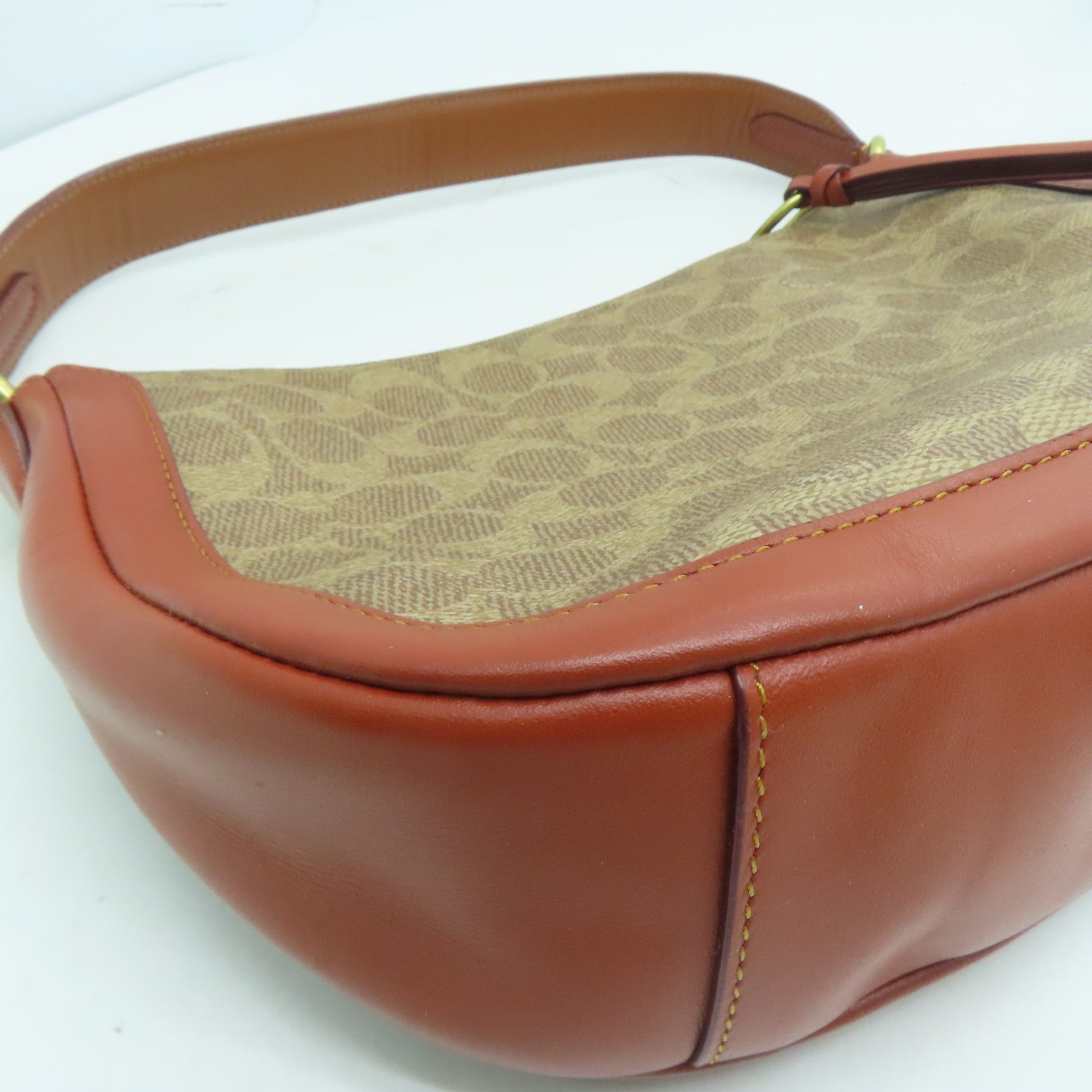 COACH 牛皮皮革2 Way Shoulder Bag金扣手挽肩背兩用袋棕色