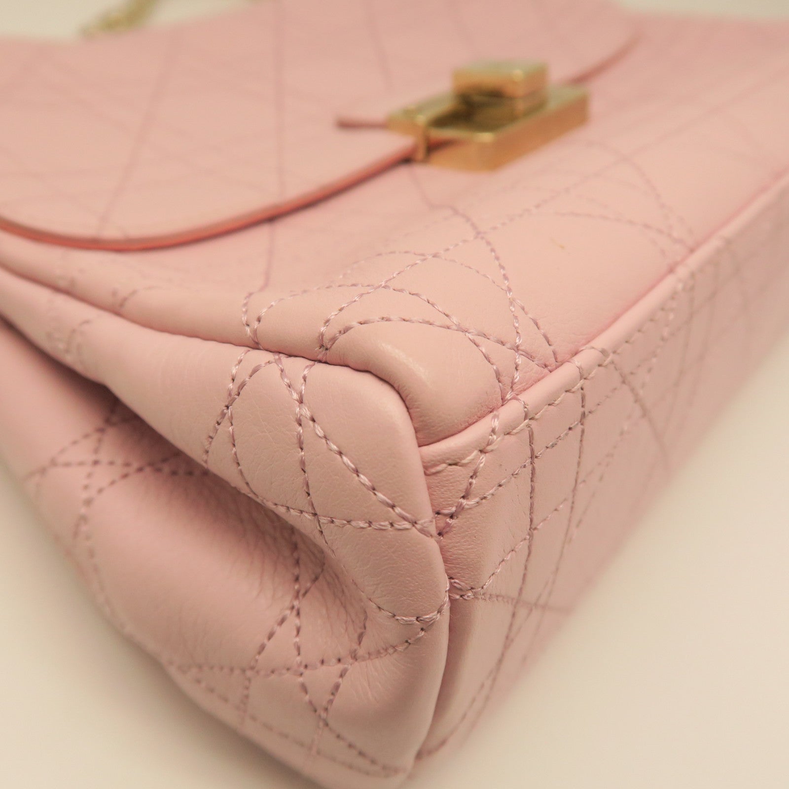 Dior rhombic cowhide leather Chain Shoulder gold buckle shoulder bag pink