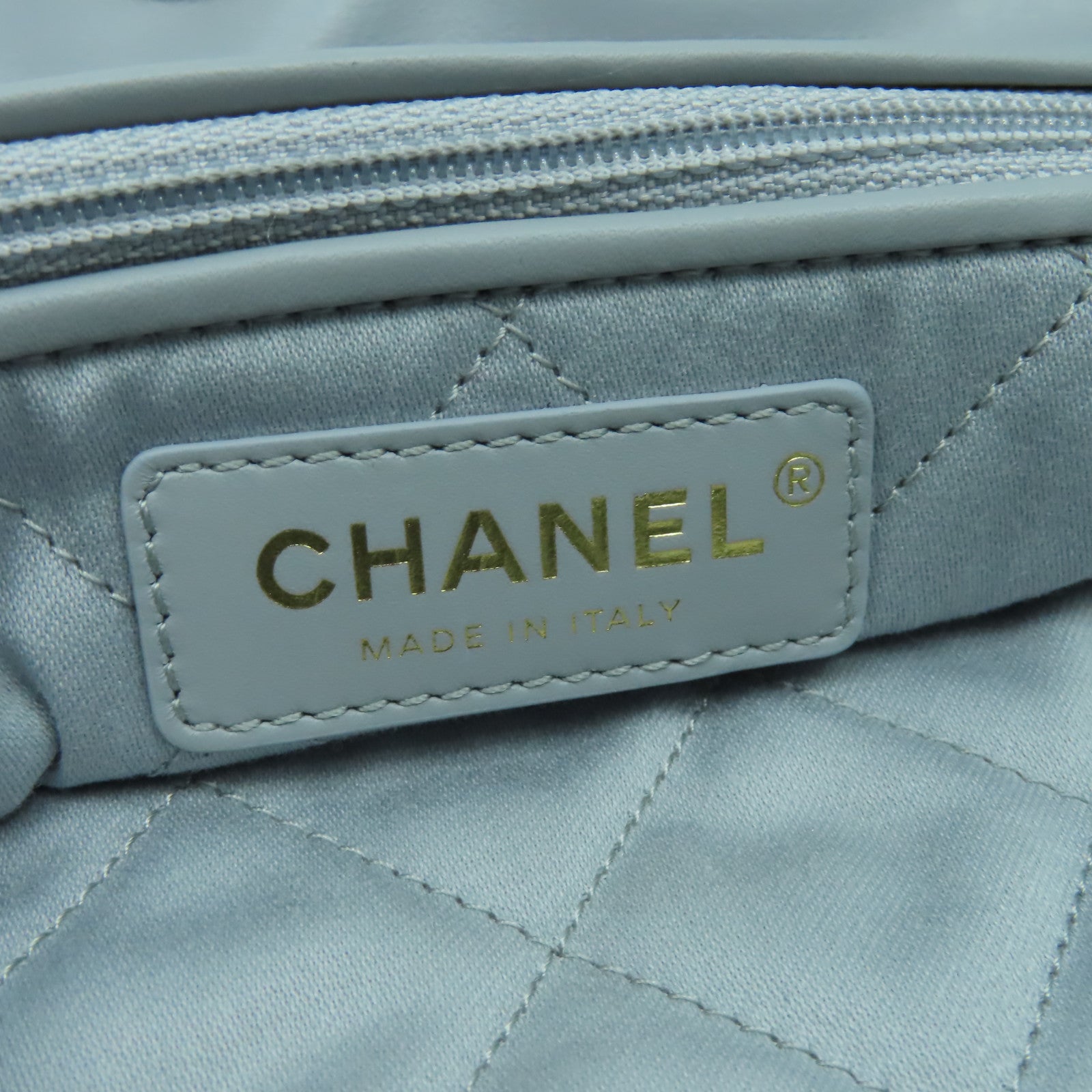 CHANEL 【激減優惠】菱格羊皮皮革C22 Small金扣肩背袋灰色
