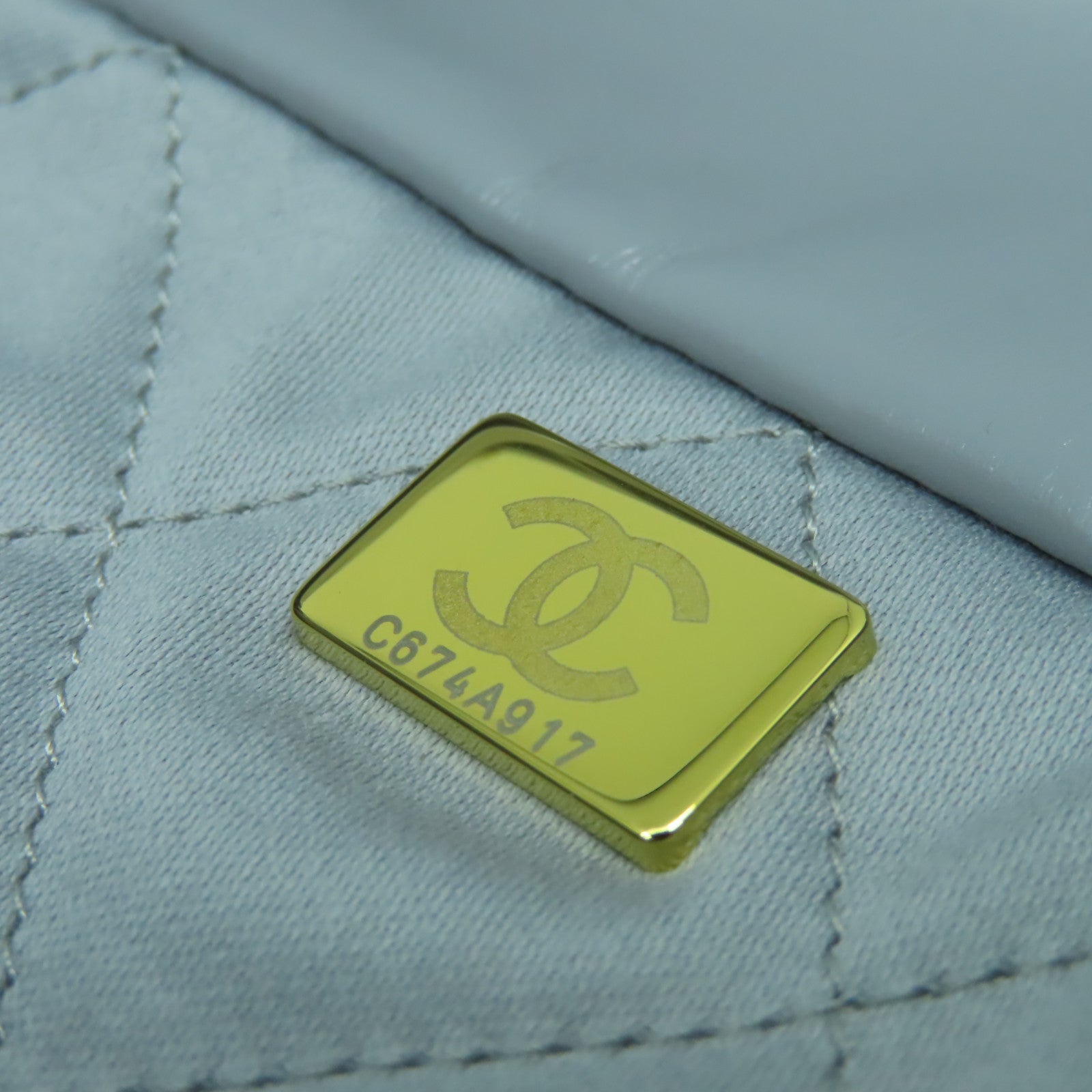 CHANEL 【激減優惠】菱格羊皮皮革C22 Small金扣肩背袋灰色