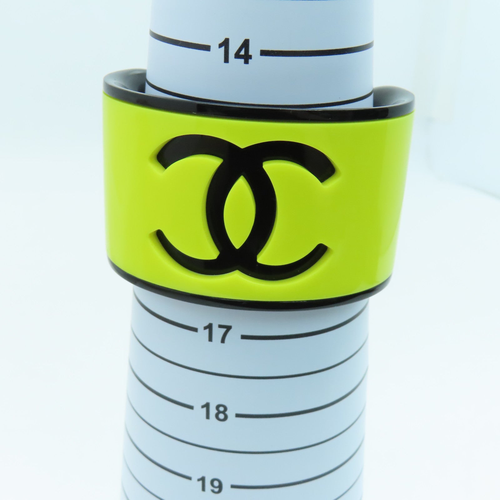 CHANEL PVC Bangle手鐲黒色/黃色