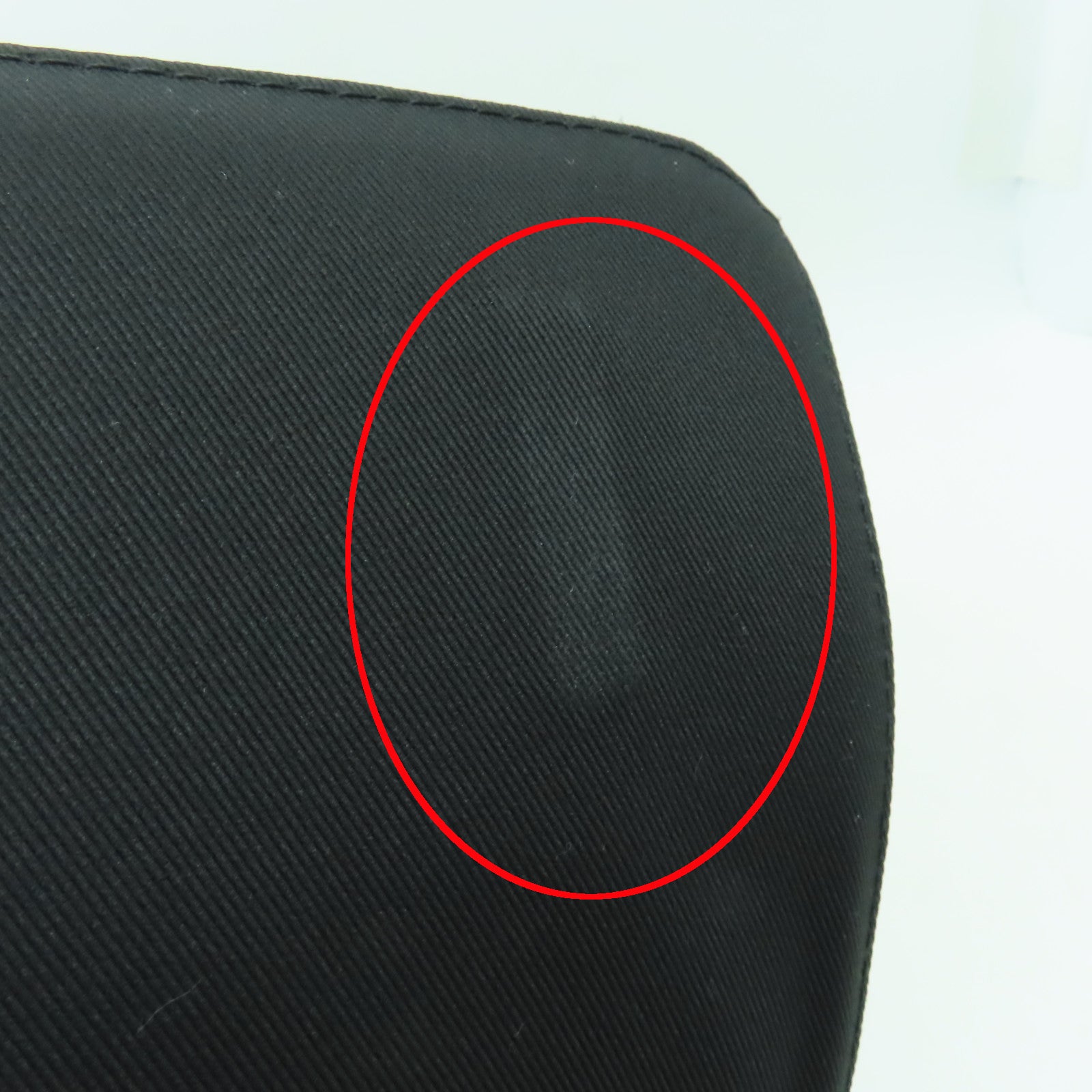 LOUIS VUITTON Monogram Eclipse District PM銀扣肩背袋黑色/灰色