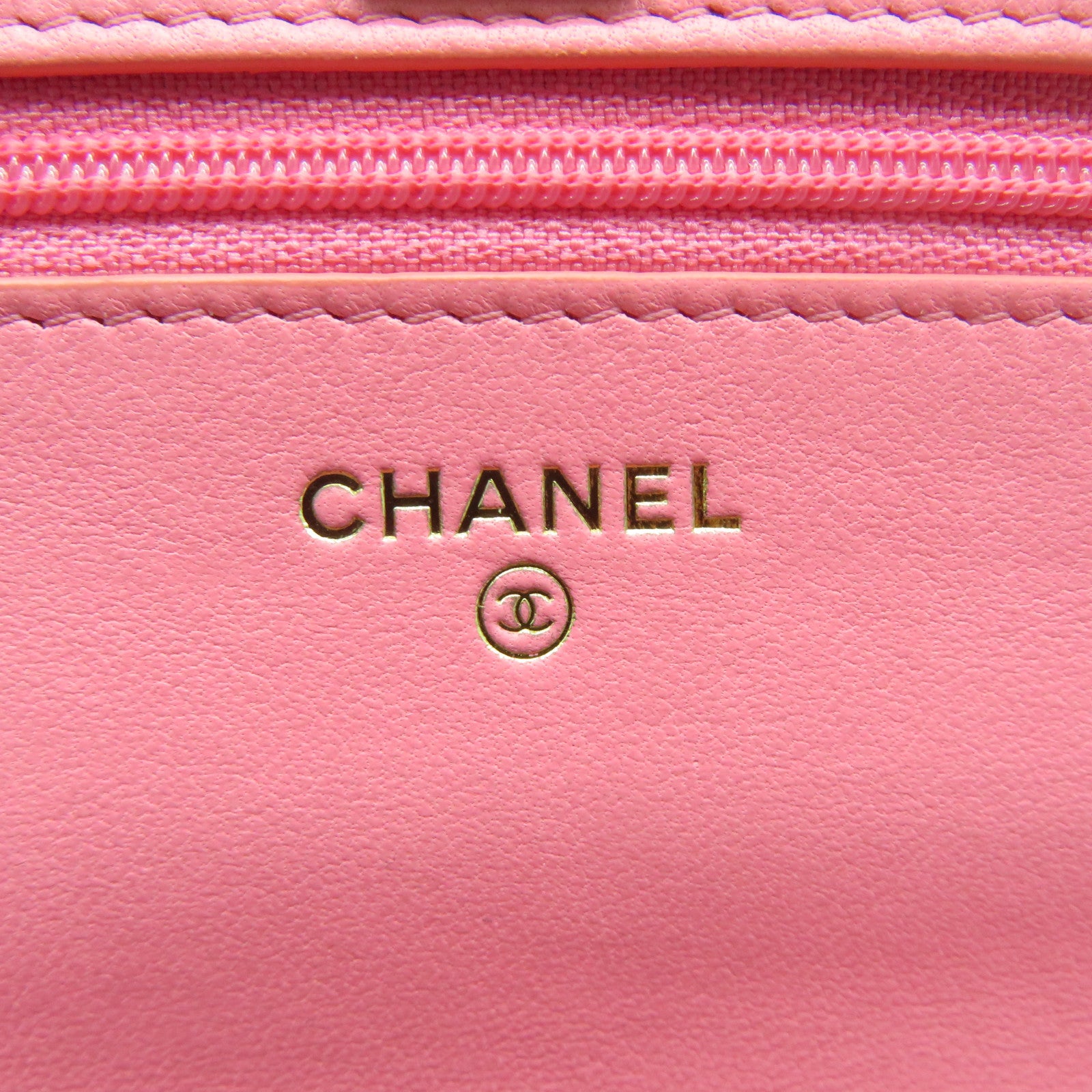 CHANEL 菱格羊皮皮革Wallet On Chain金扣链带肩背袋粉红色