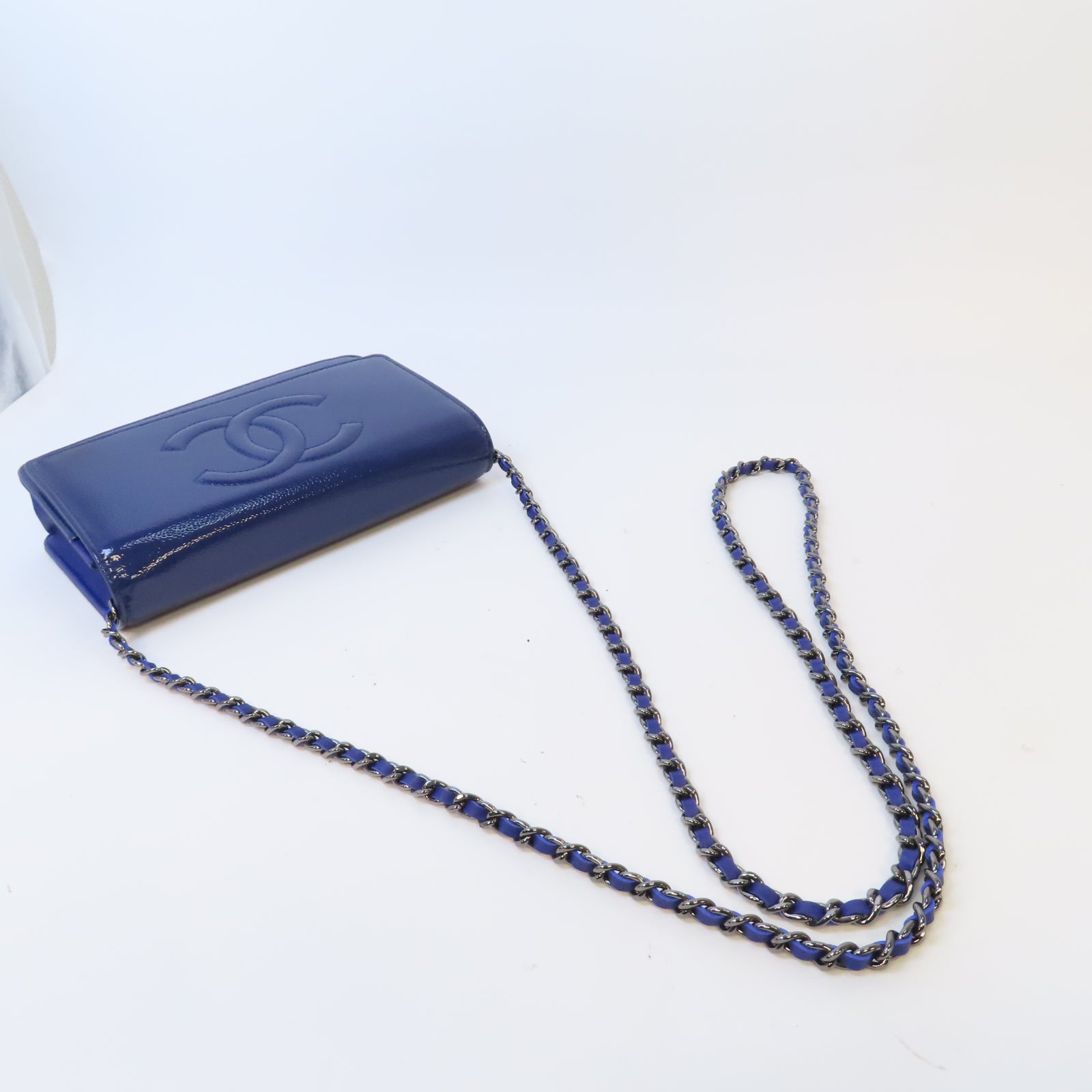 CHANEL 漆皮皮革Chain Shoulder銀扣鏈帶肩背袋藍色