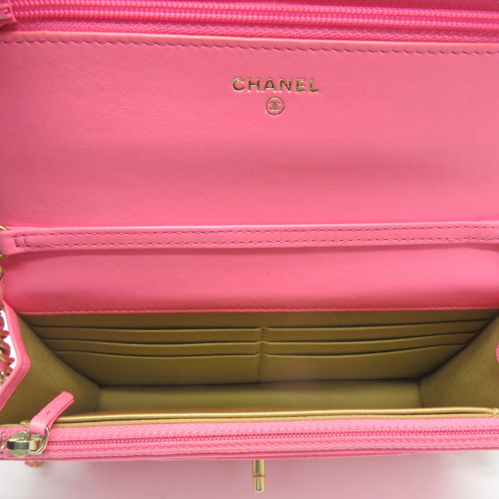 CHANEL 菱格羊皮皮革Wallet On Chain金扣链带肩背袋粉红色