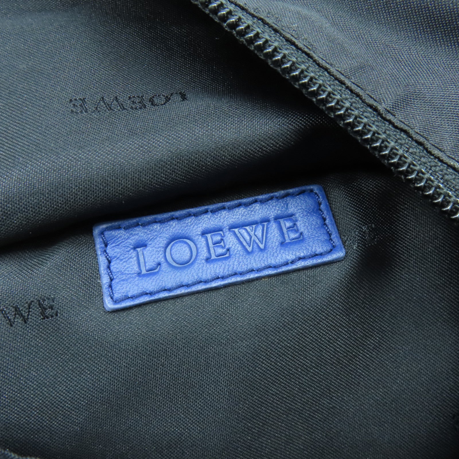LOEWE 羊皮皮革Nappa Aire金扣手挽袋藍色