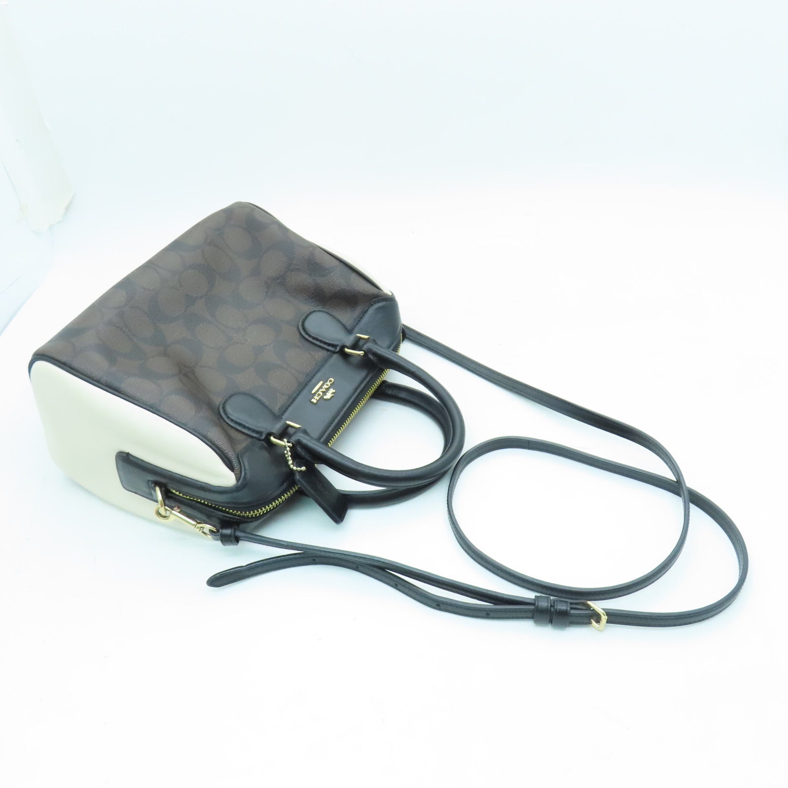 COACH PVC 2 Way Shoulder金扣手挽肩背兩用袋啡色/白色
