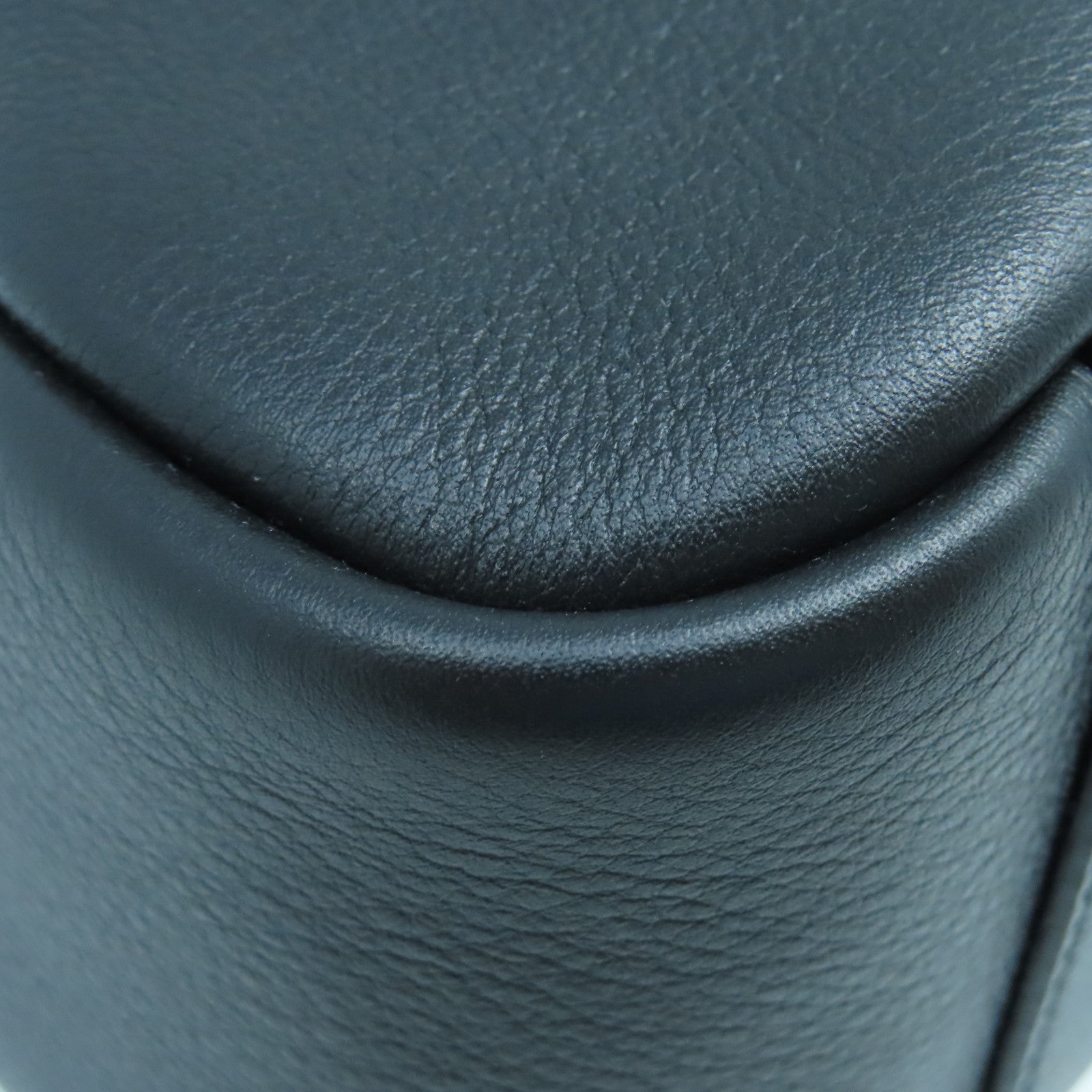 SAINT LAURENT 牛皮皮革Hobo金扣肩背袋黑色